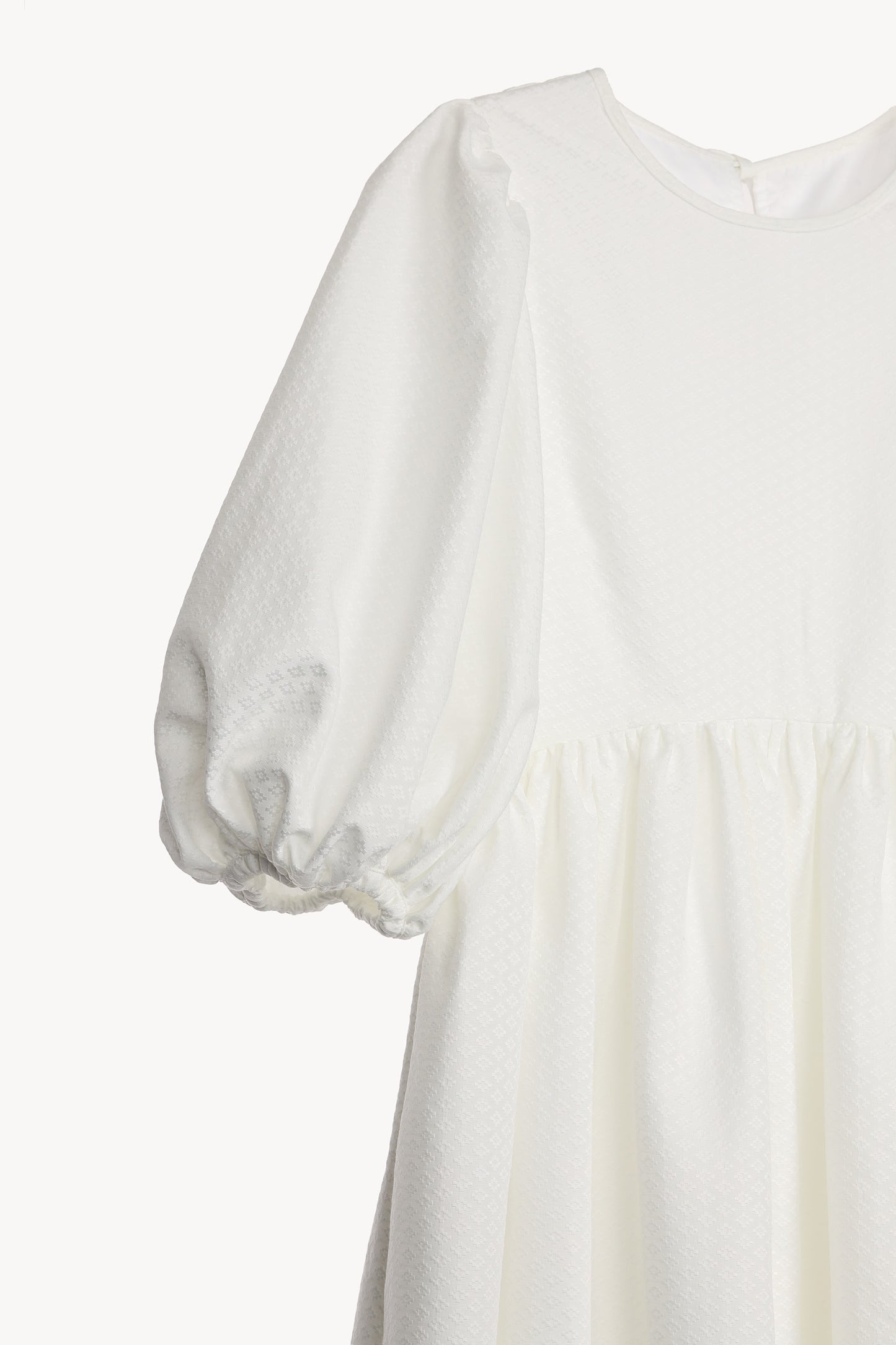 puff sleeve volume one-piece