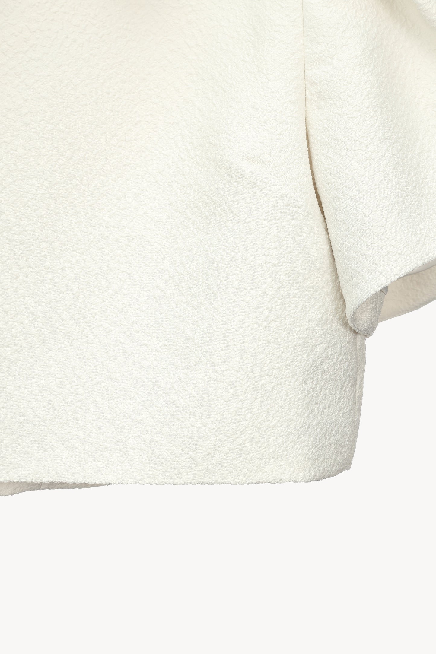 jacquard minimal puff tops