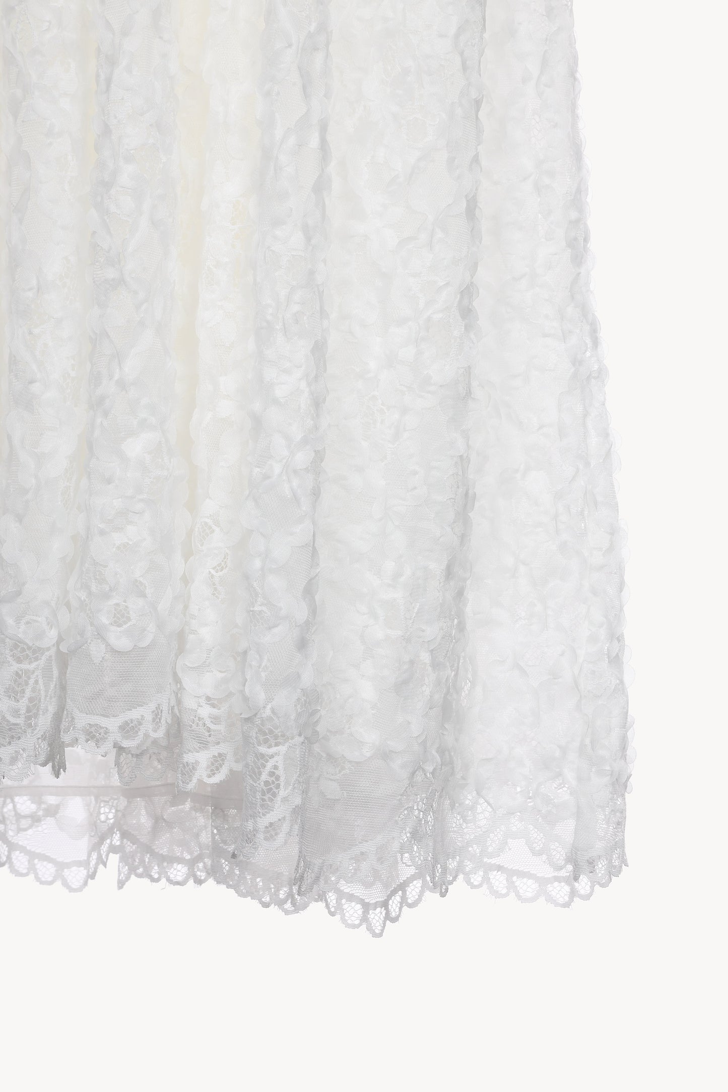 lace no sleeve dress