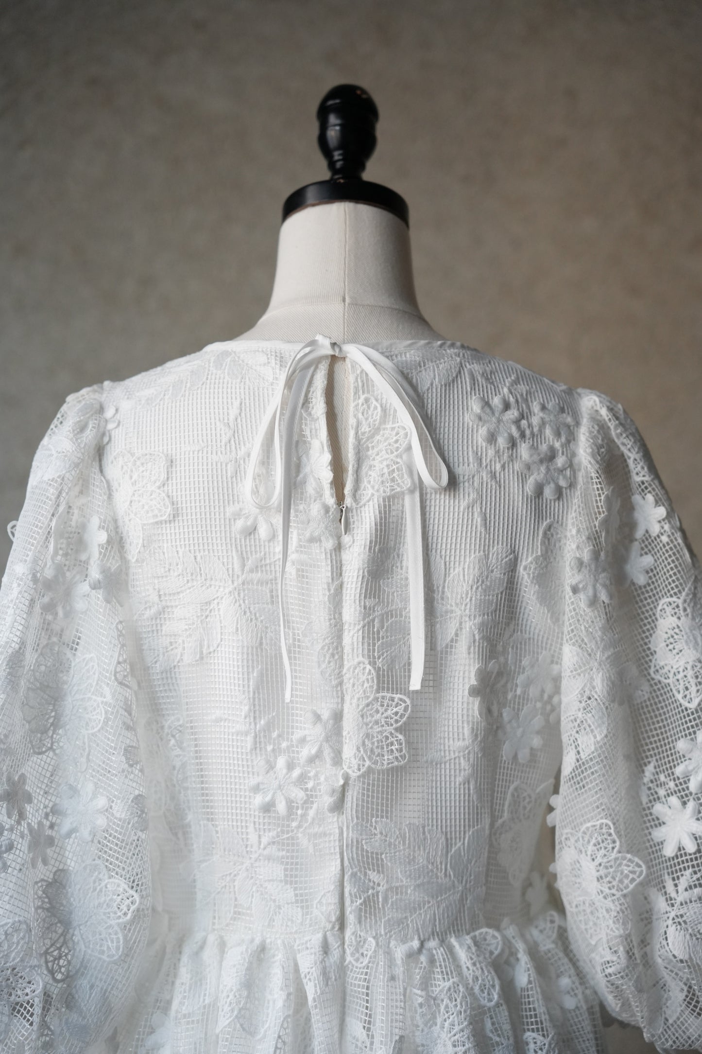 puff sleeve volume one-piece