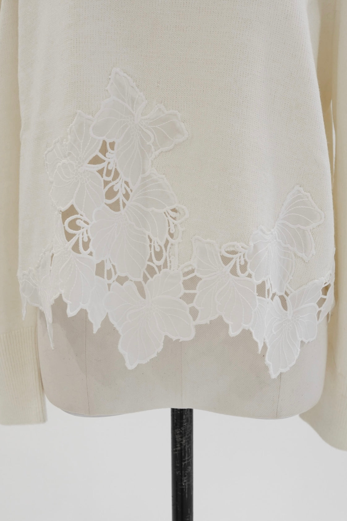 lace hem collar knit