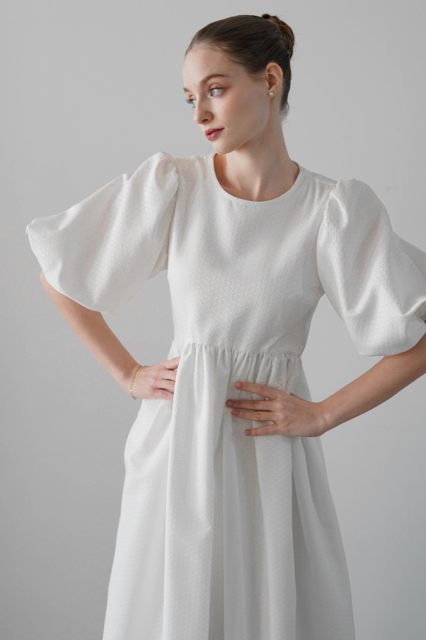 puff sleeve volume one-piece