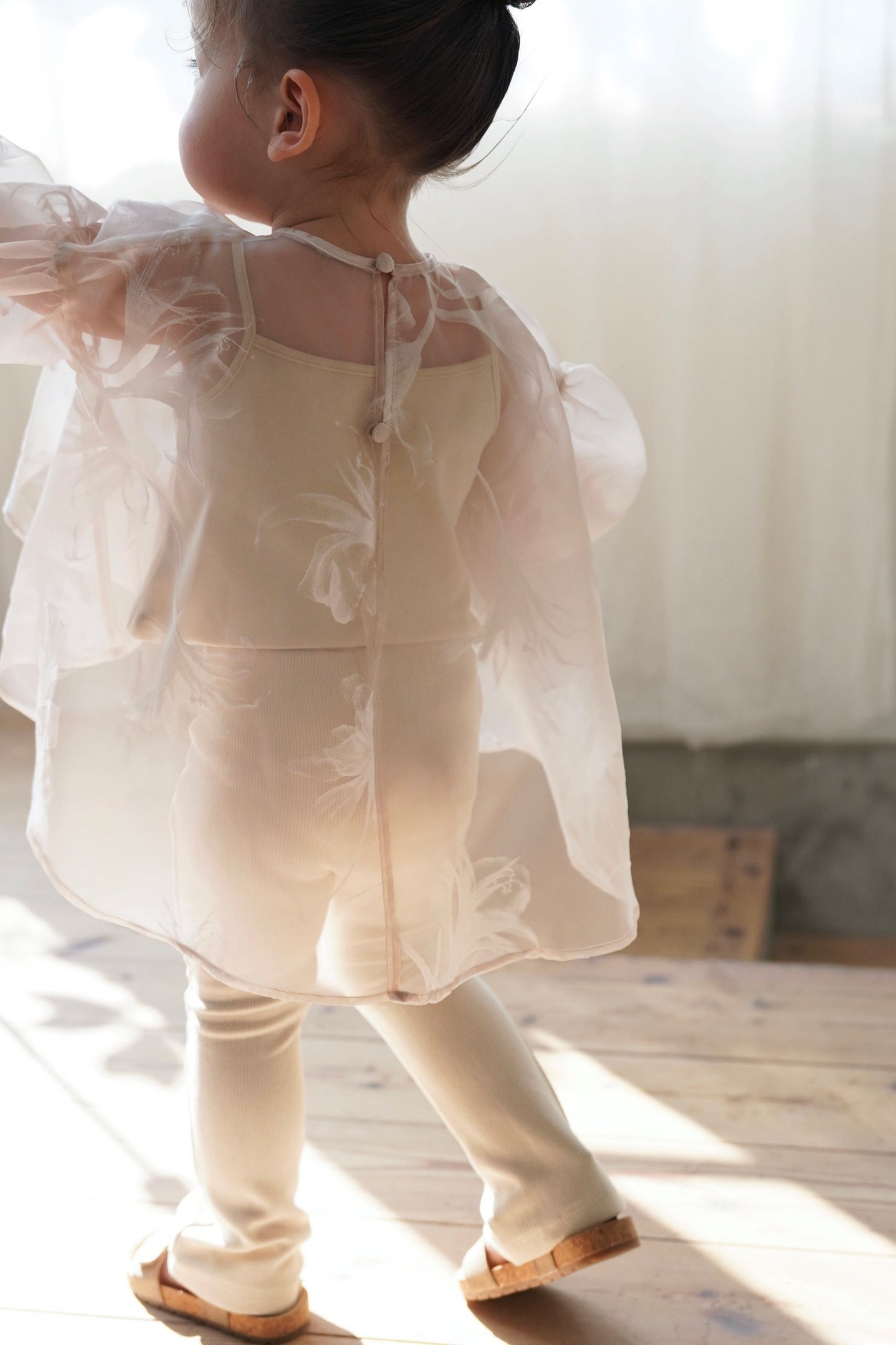 ［kids］sheer over flare blouse