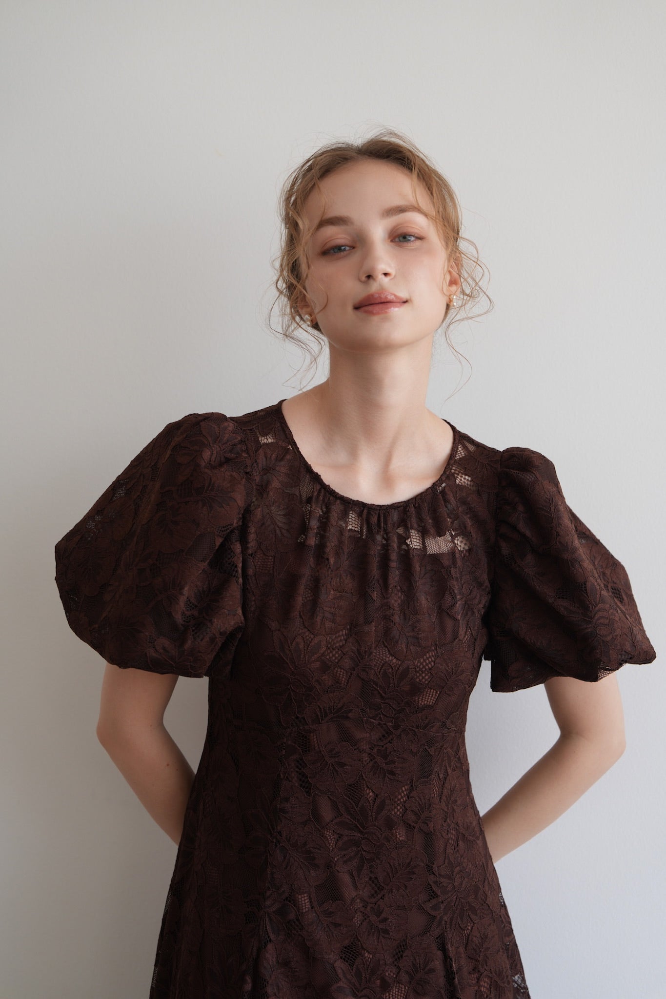 puff sleeve lace dress