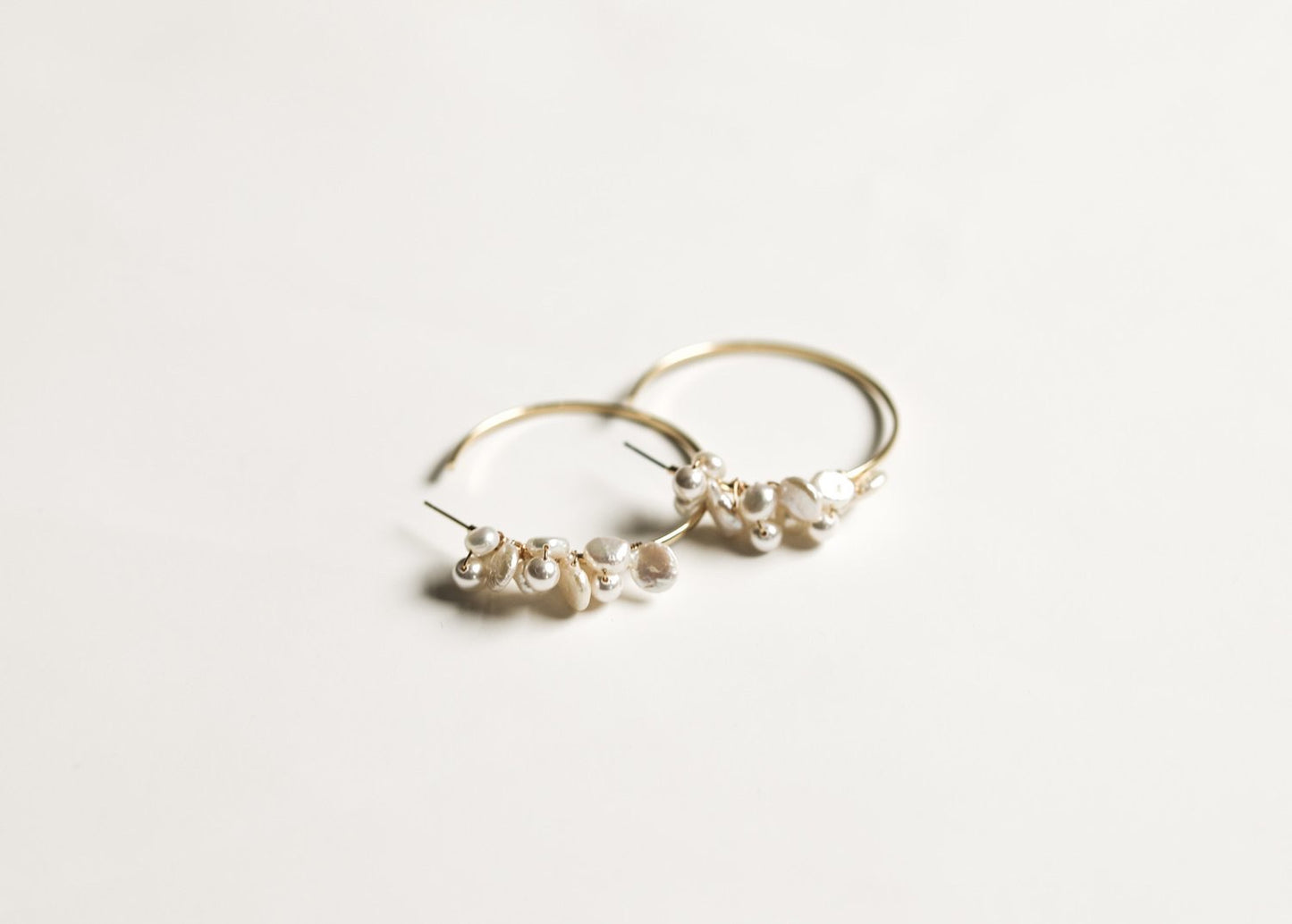 A.B. ELLIE ari freshwater pearl hoops