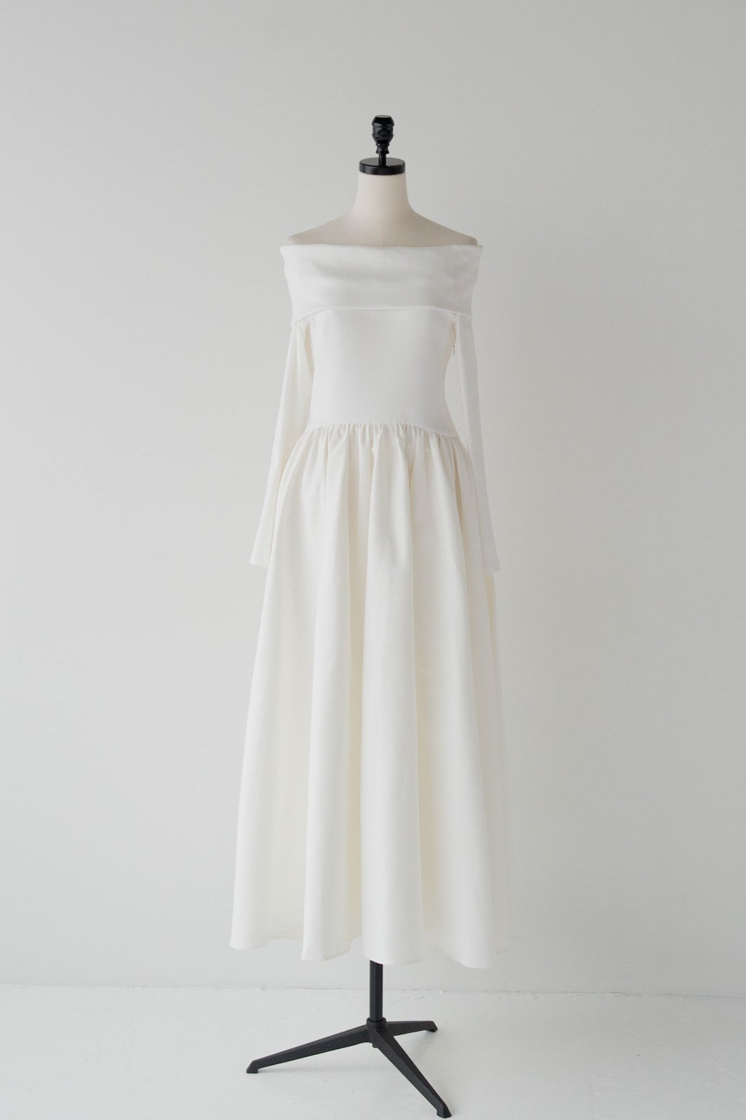 Édition］off shoulder docking one-piece – Acka online store