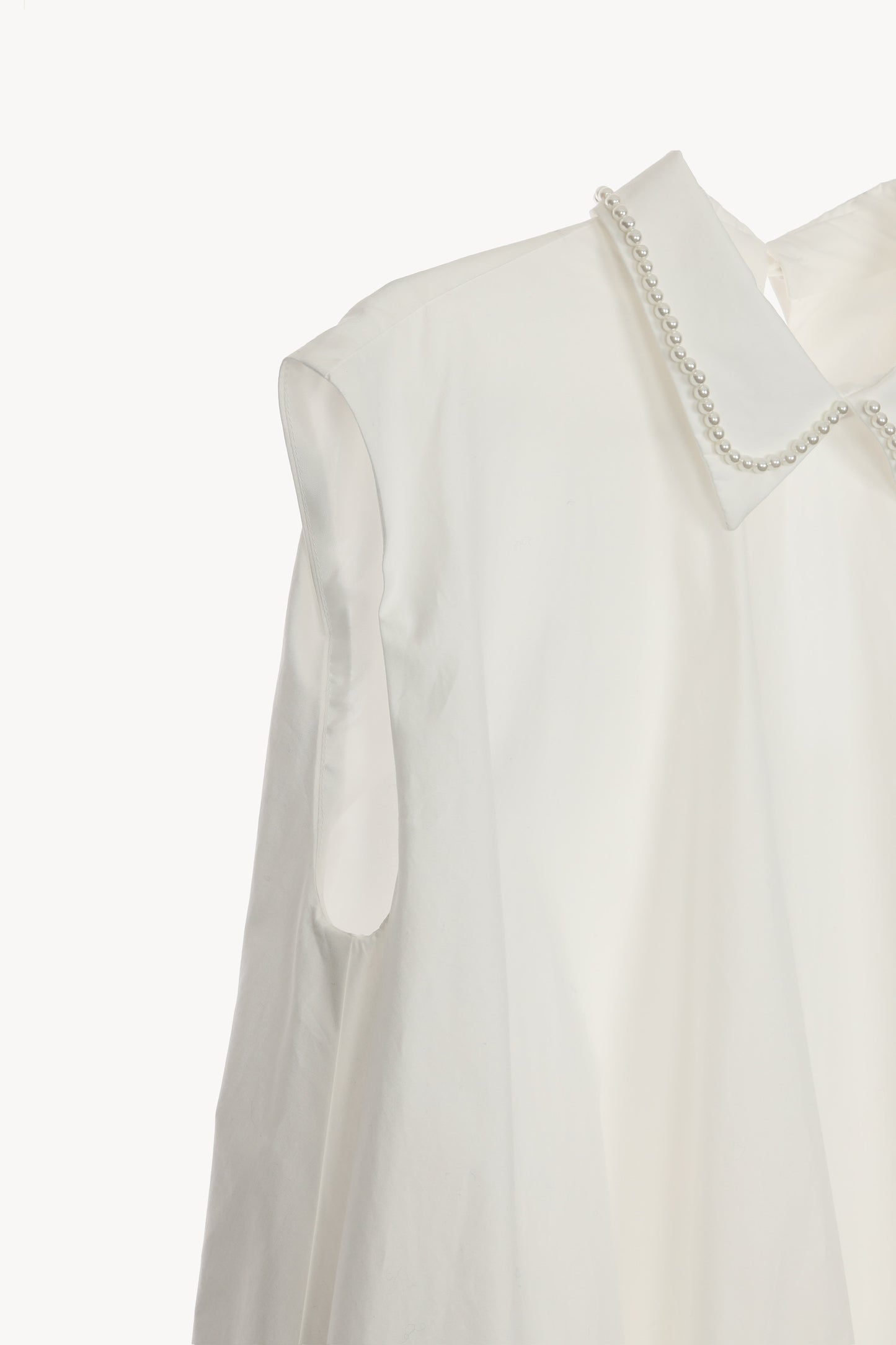 pearl line balloon blouse