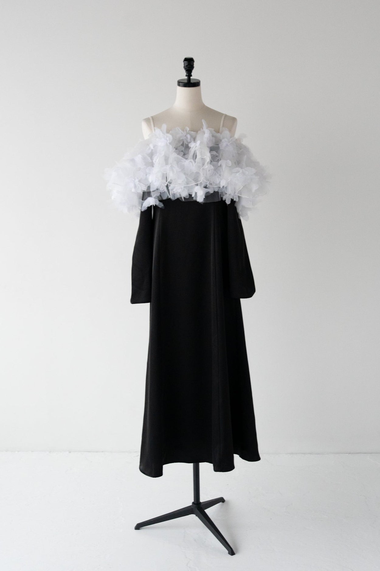 ［Édition］flower motif tulle dress