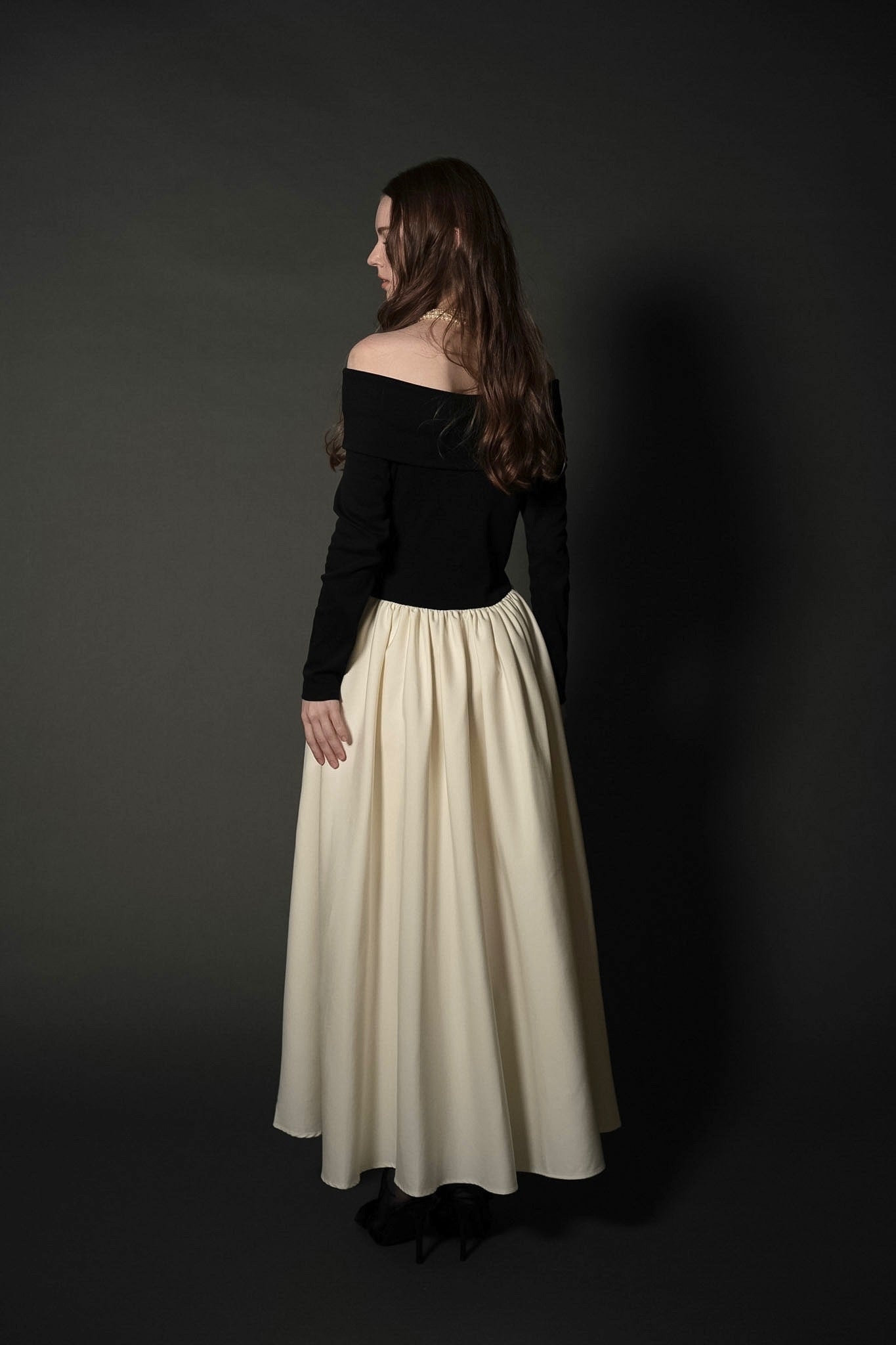 ［Édition］off shoulder docking one-piece