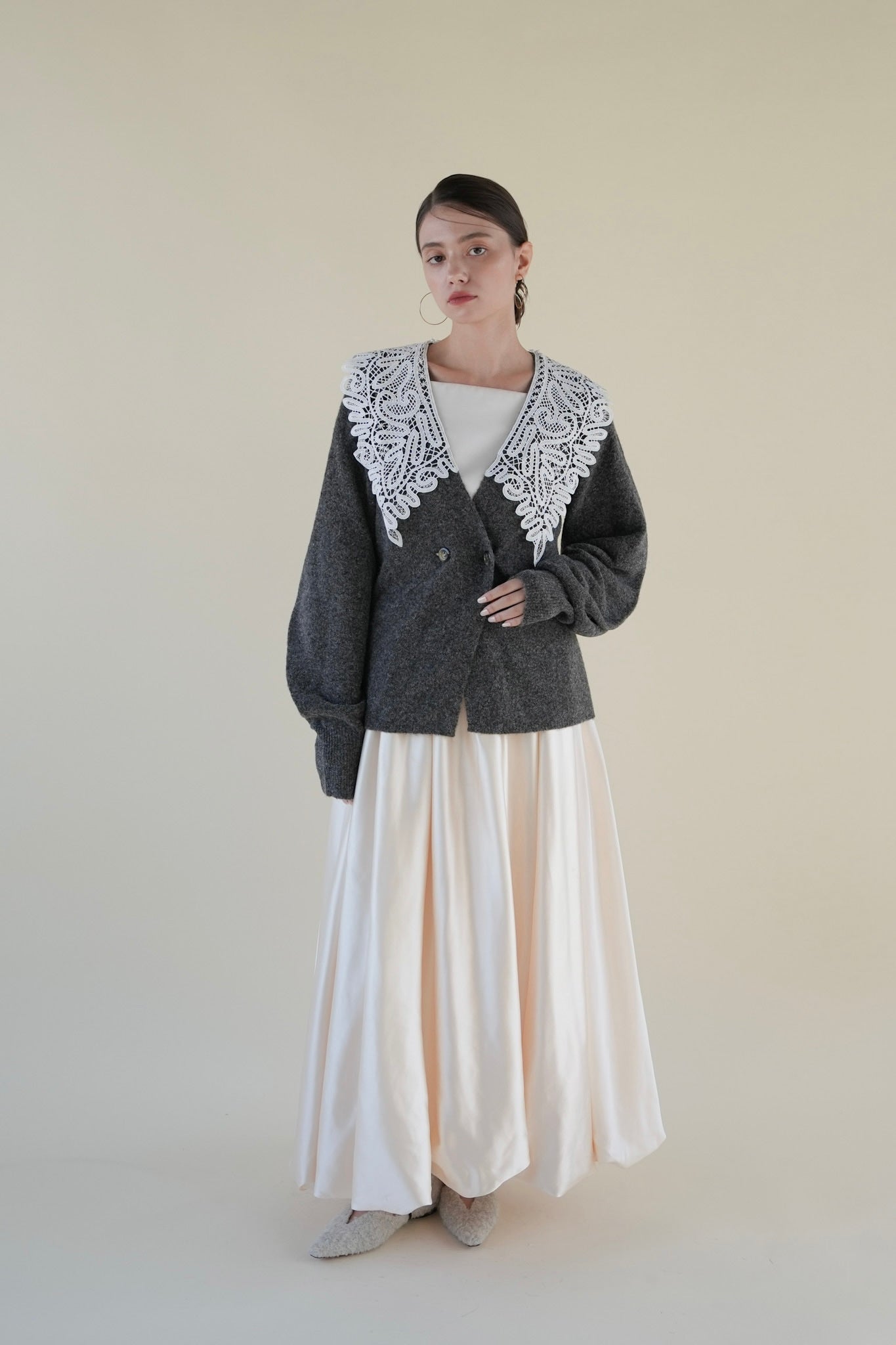 lace collar knit cardigan