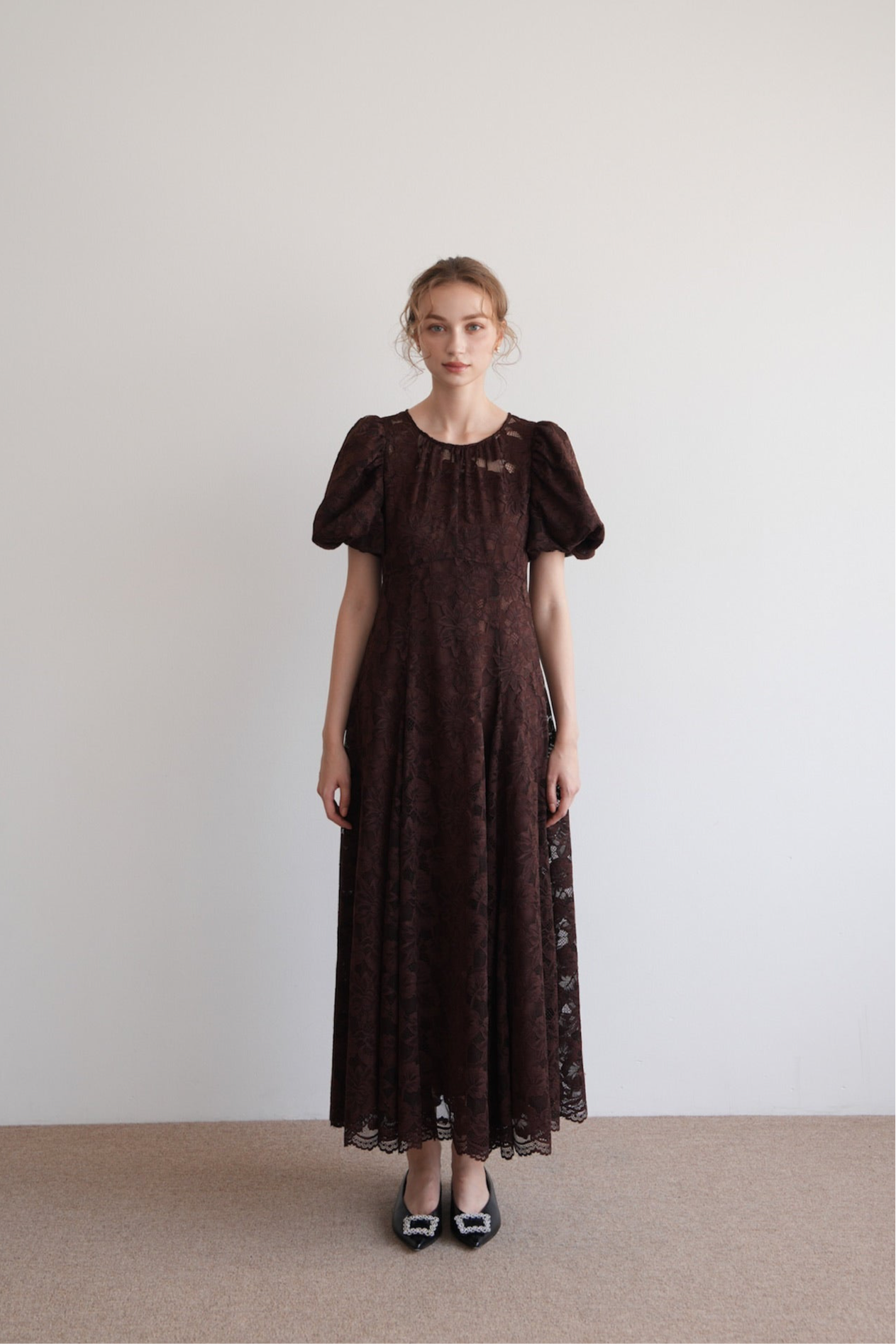 puff sleeve lace dress