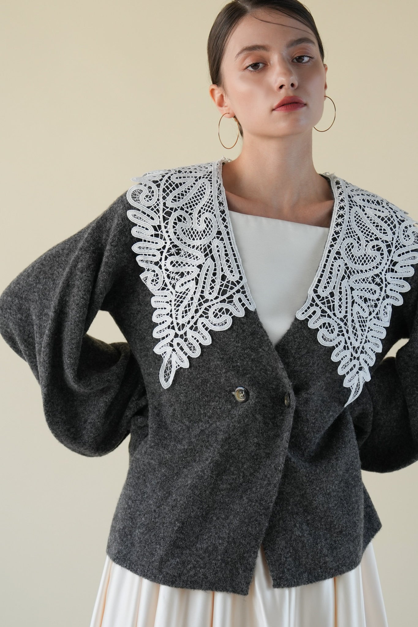 lace collar knit cardigan