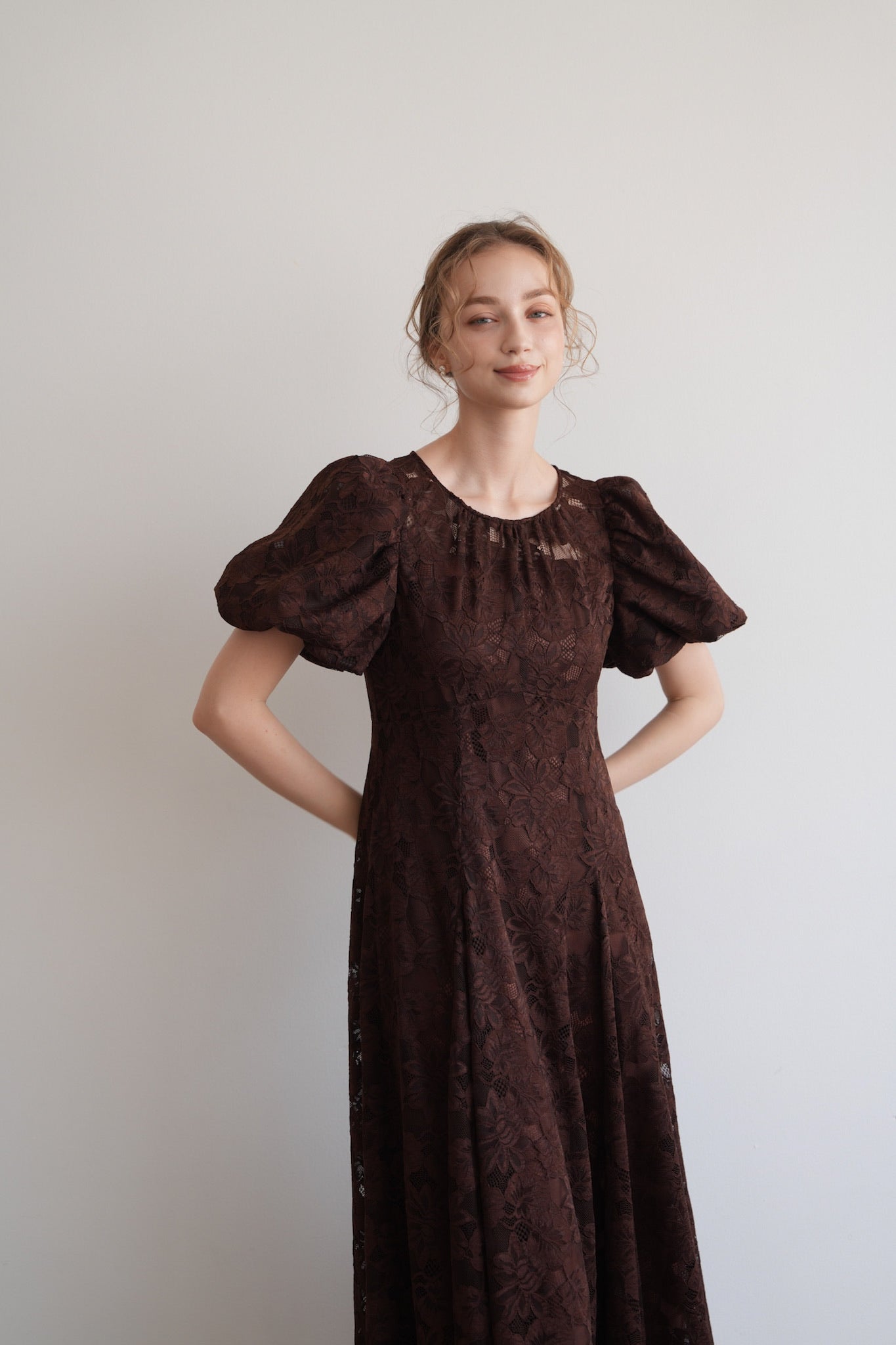 puff sleeve lace dress