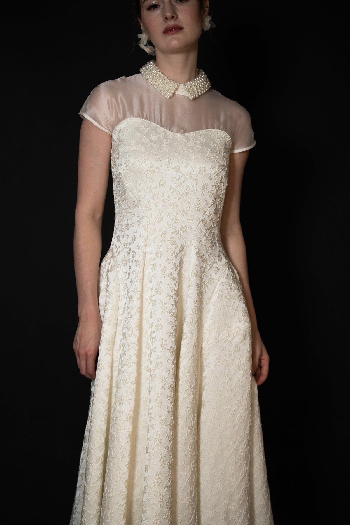 [Édition] pearl collar jacquard dress