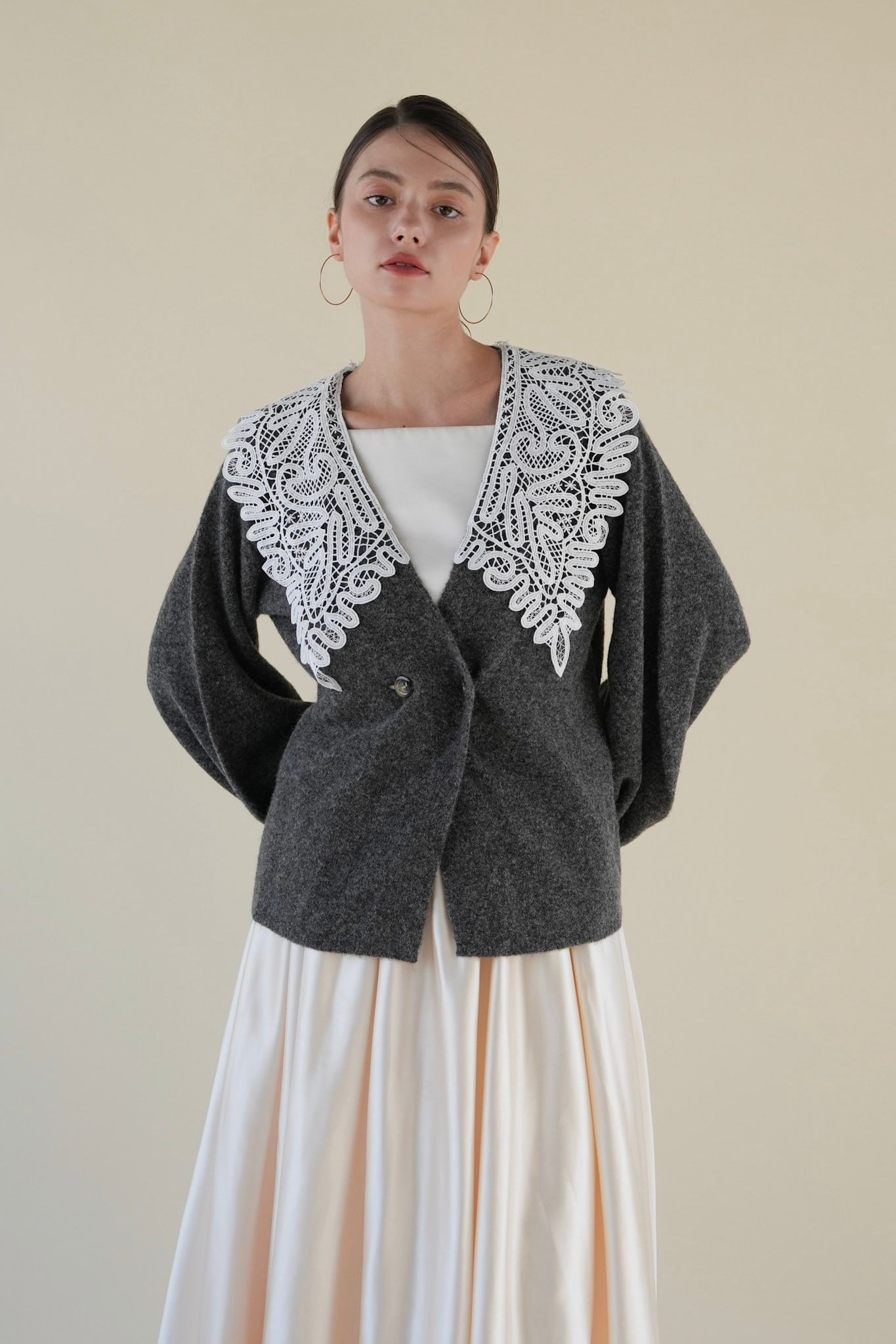 lace collar knit cardigan