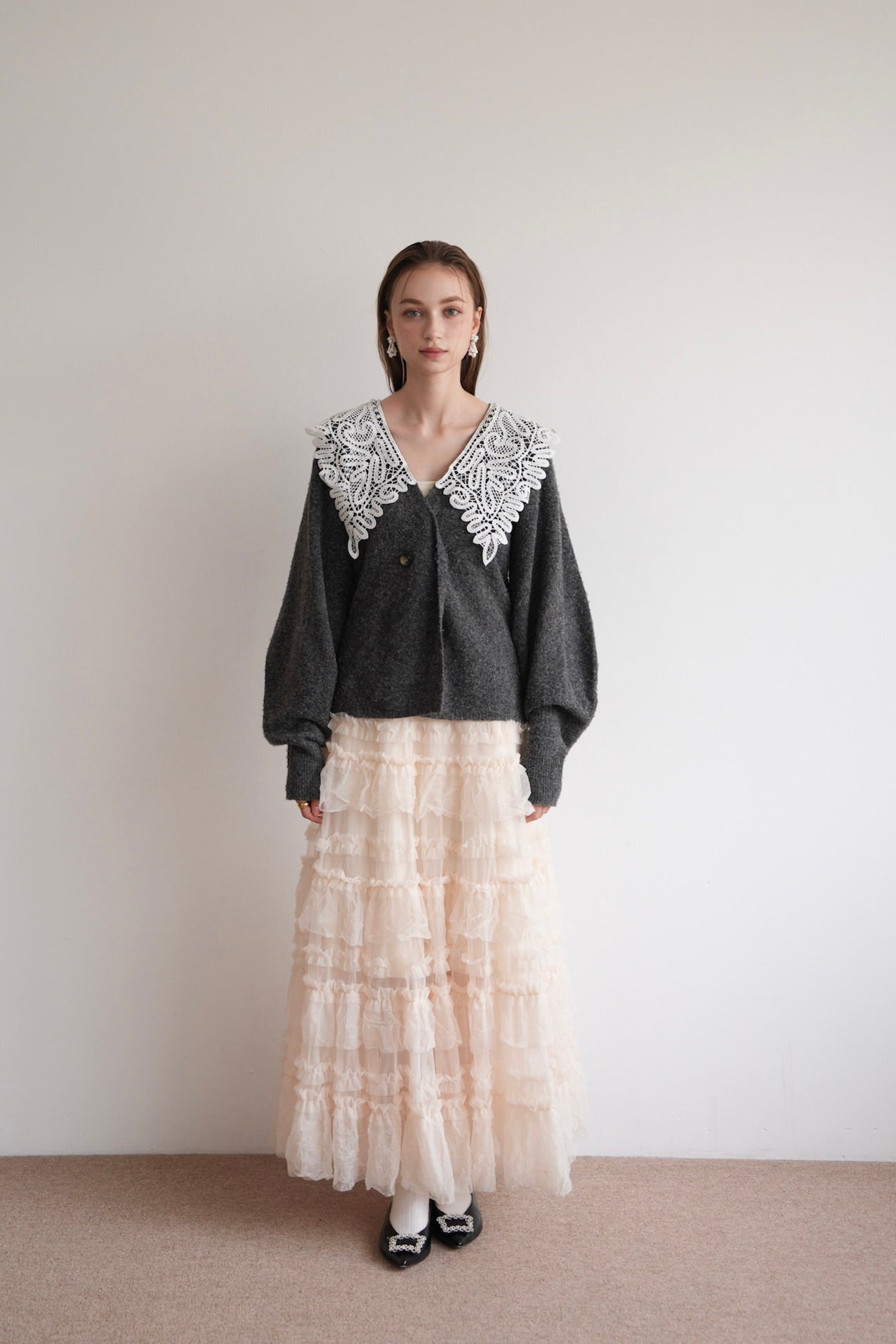 lace collar knit cardigan