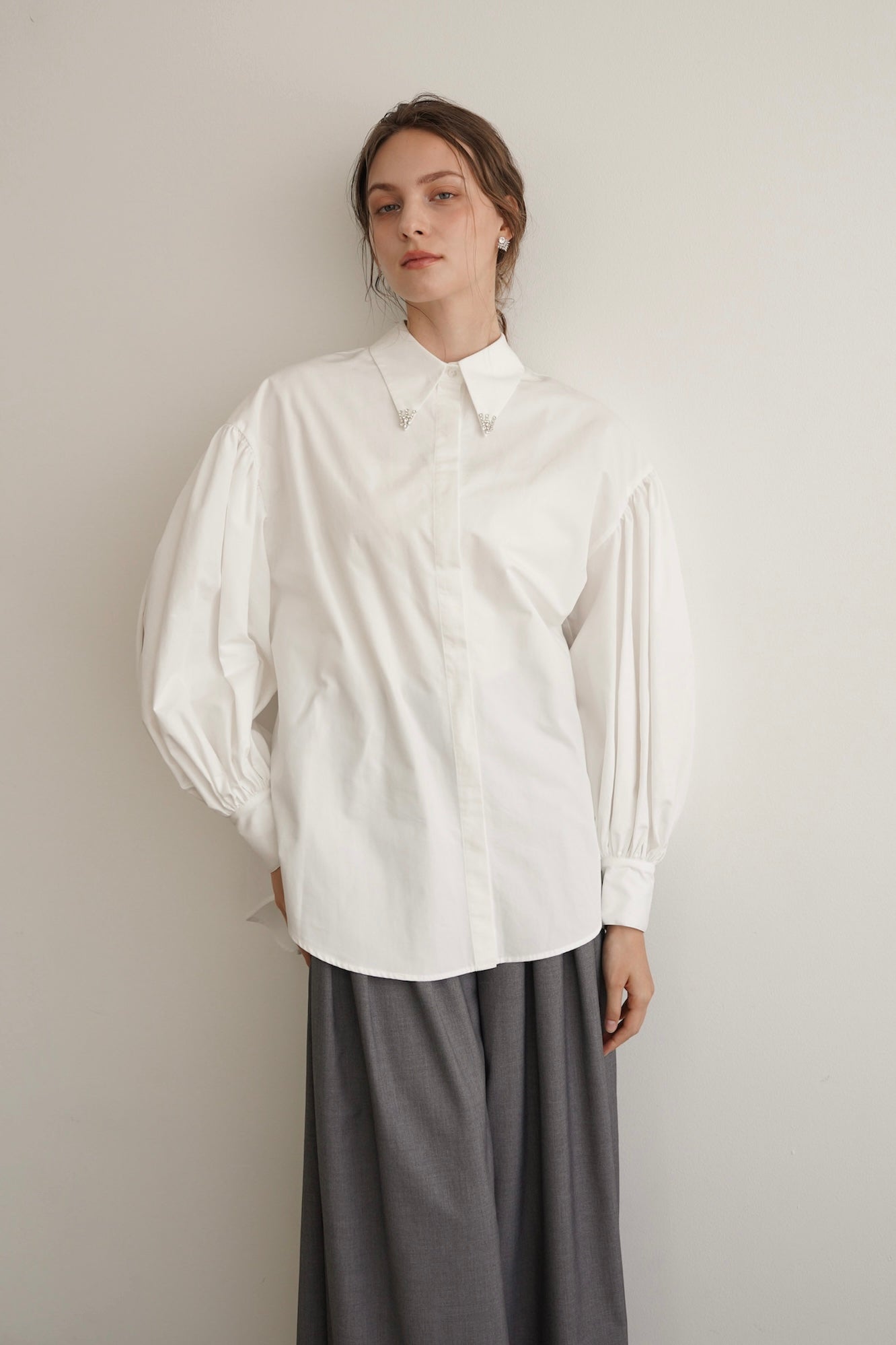 bijou collar volume shirt