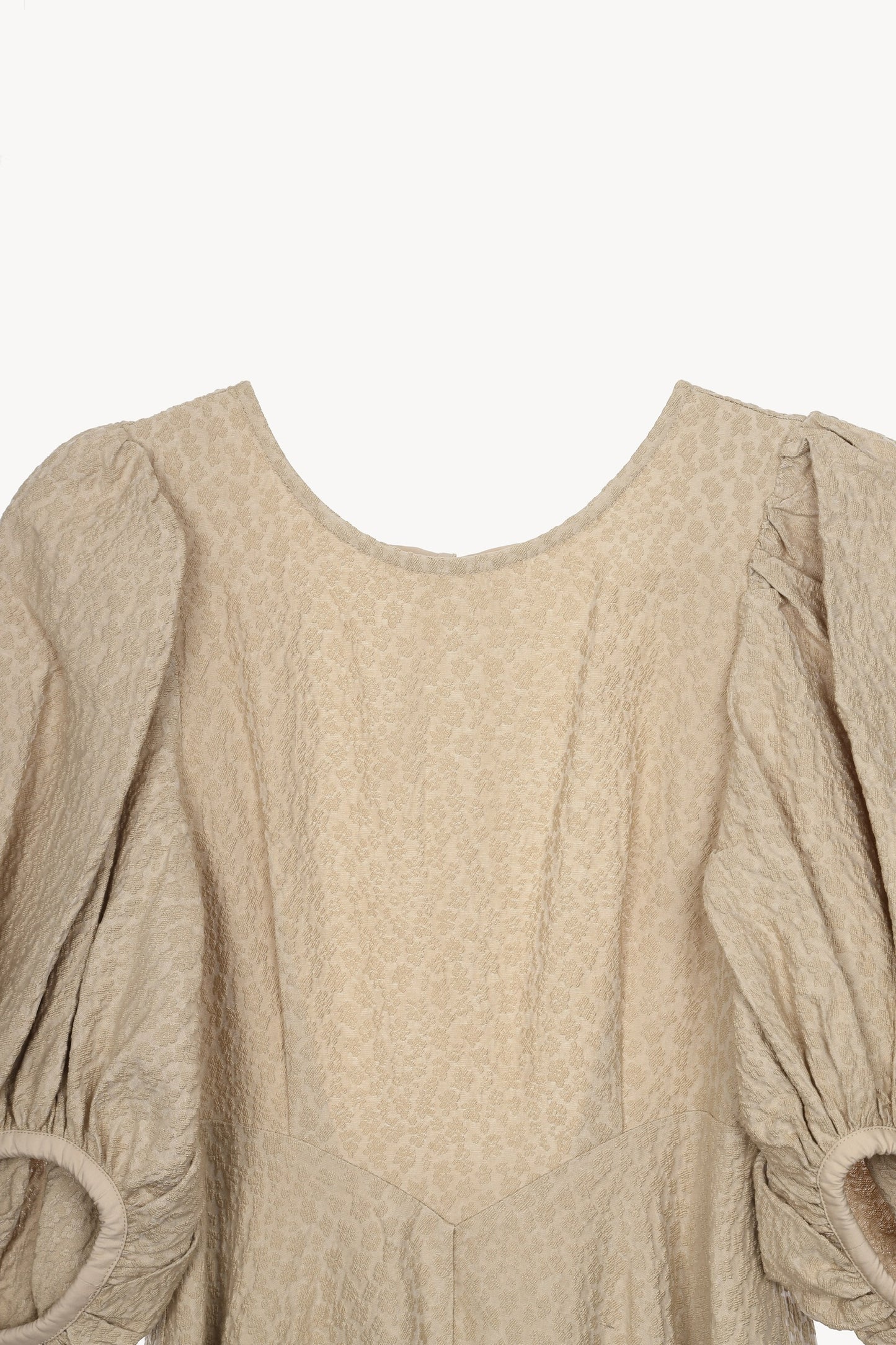 back open volume one-piece