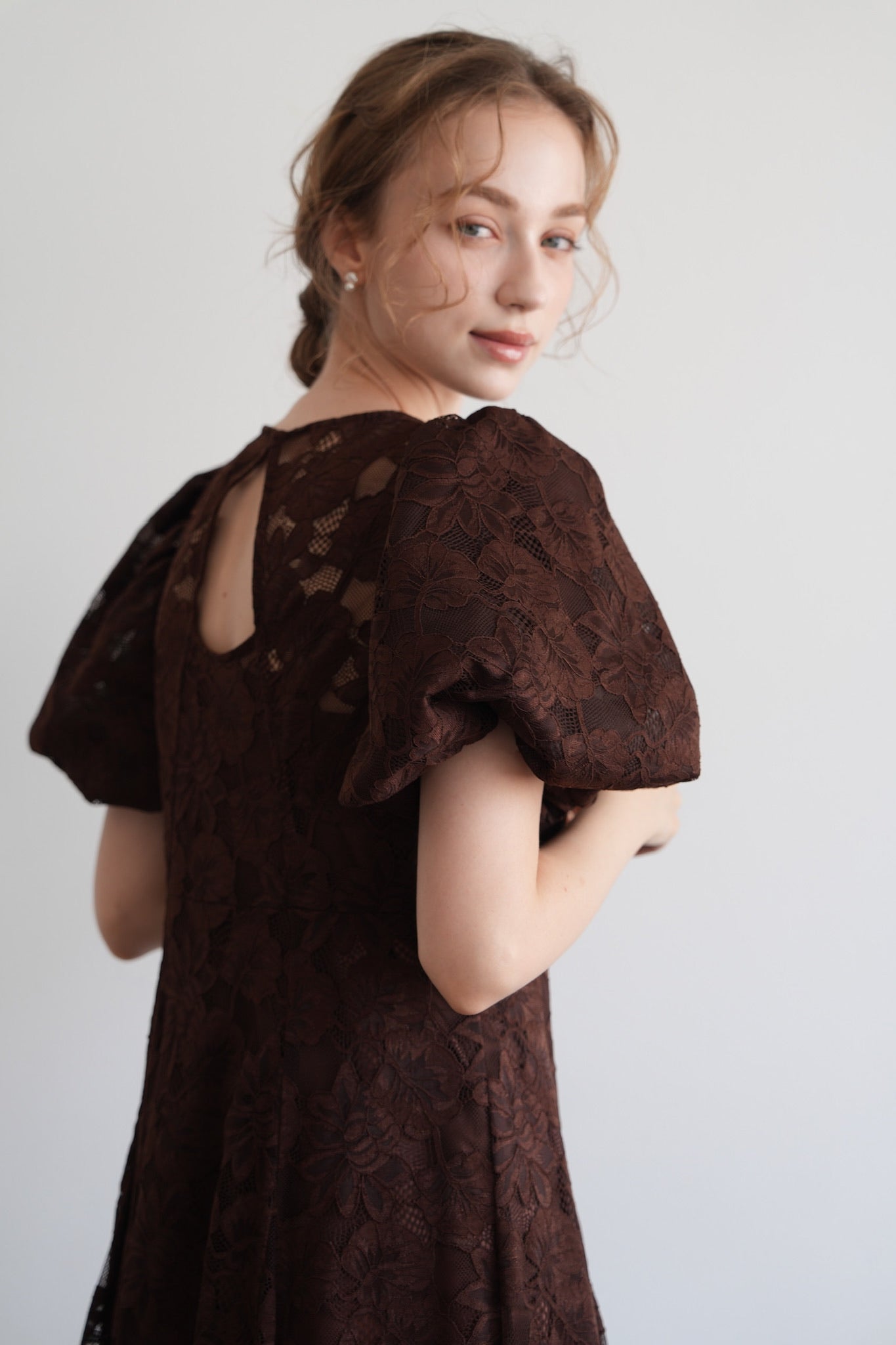 puff sleeve lace dress