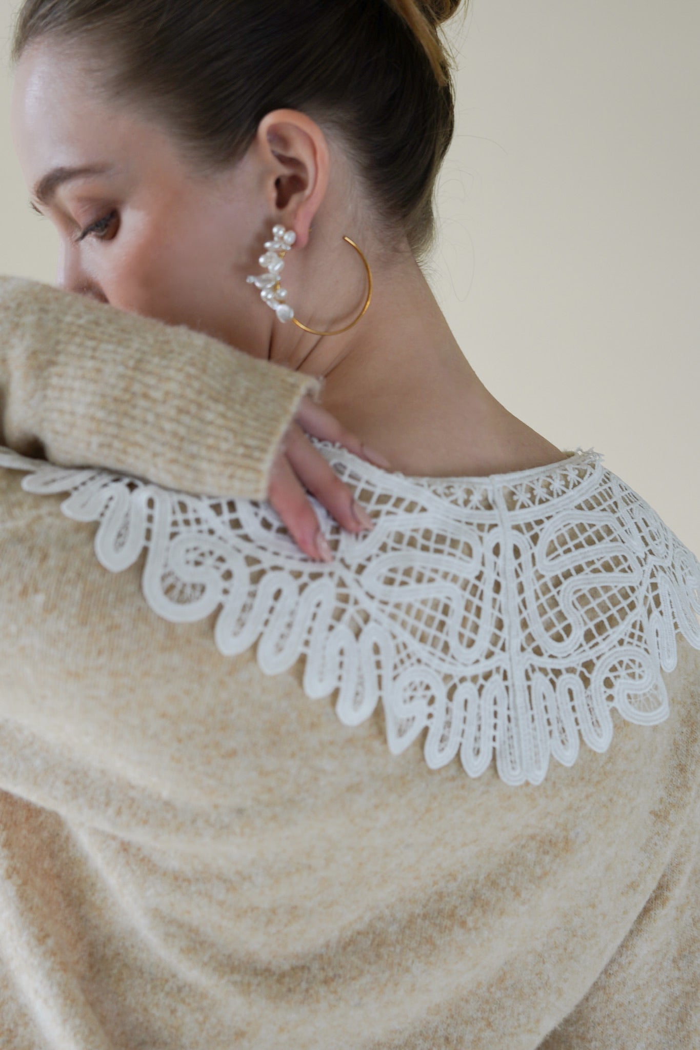 lace collar knit cardigan