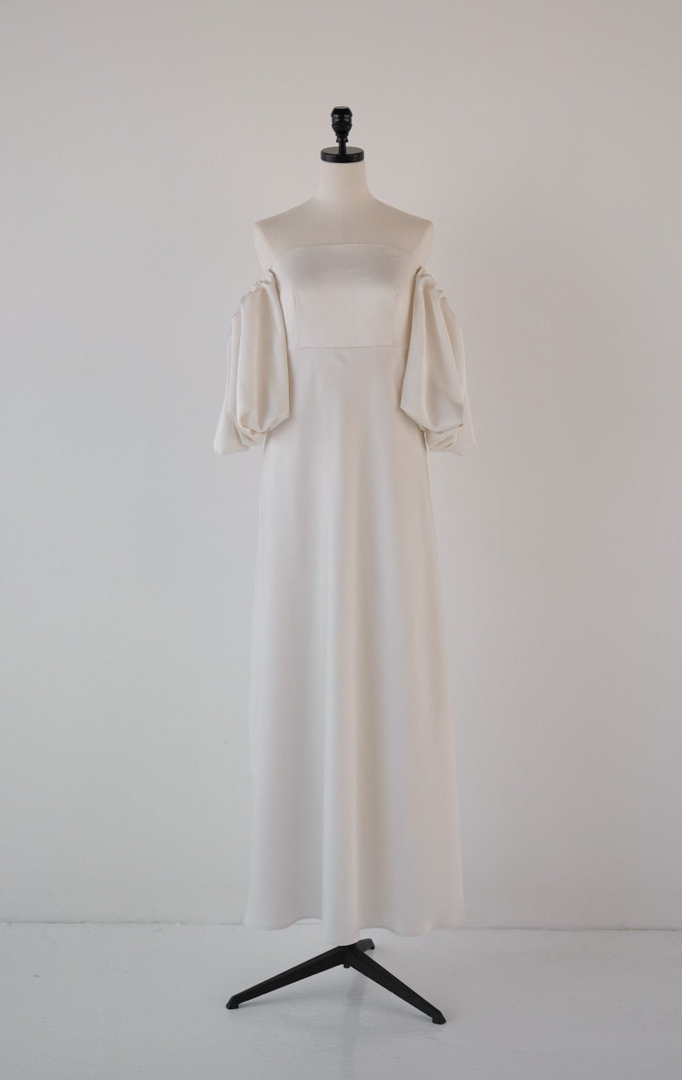 ［Édition］soft line puff dress