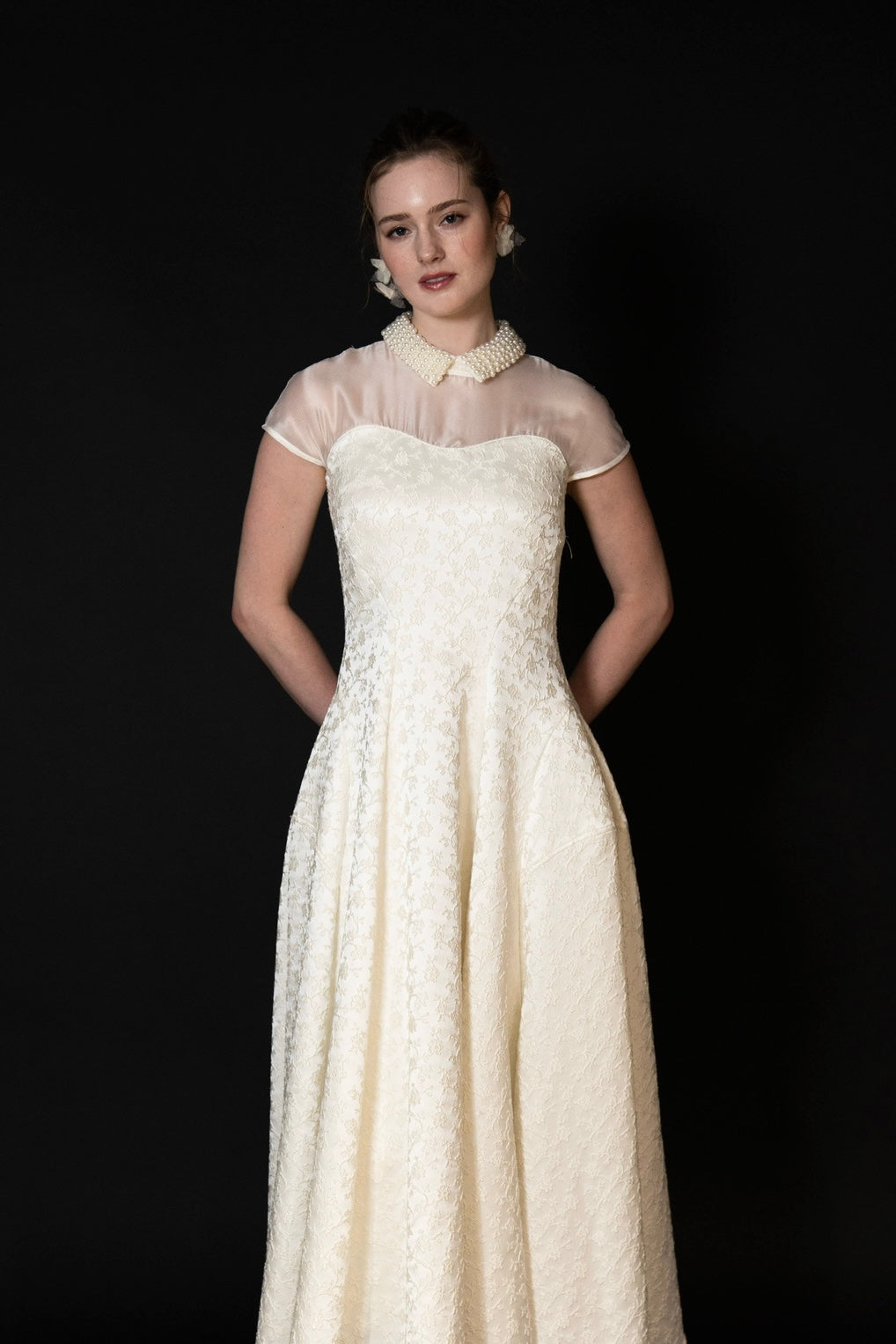 [Édition] pearl collar jacquard dress