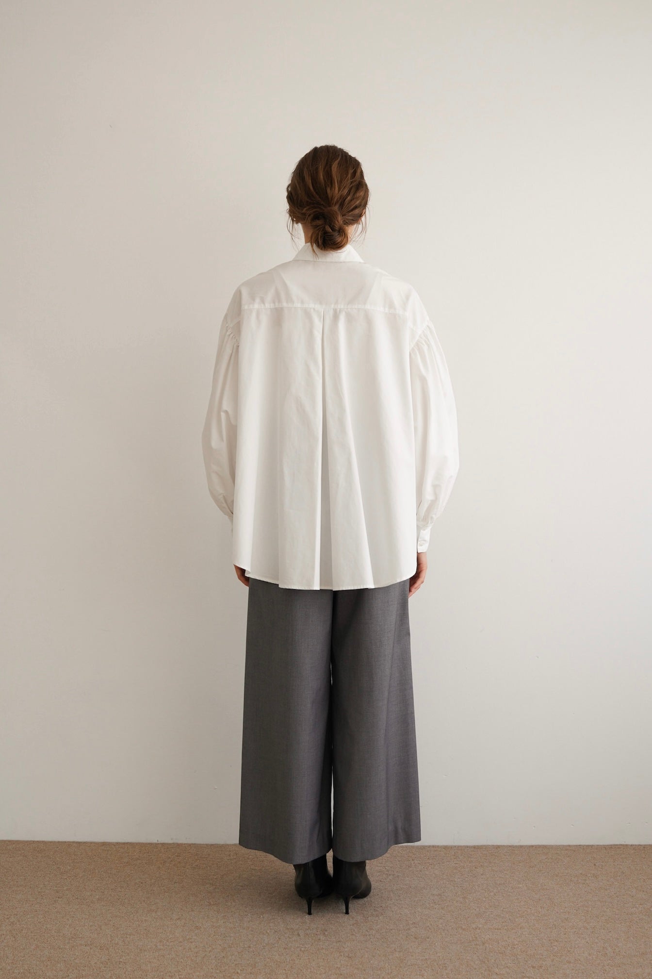 bijou collar volume shirt