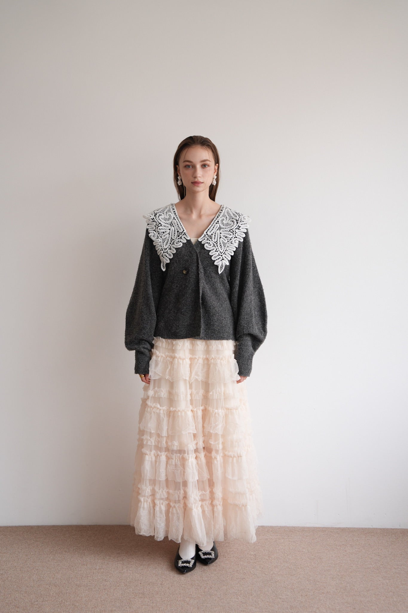 lace collar knit cardigan