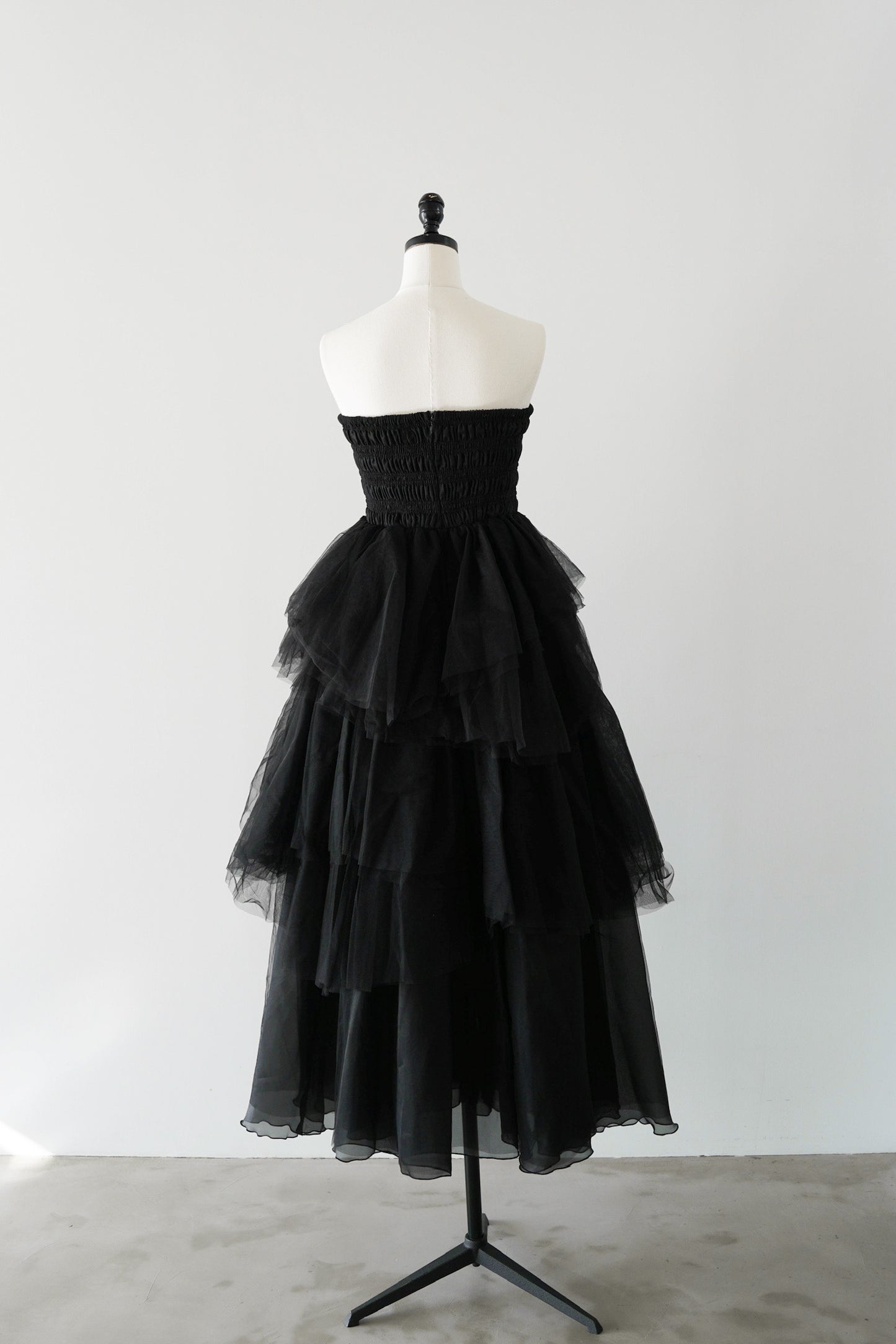 [Édition] veil tiered dress