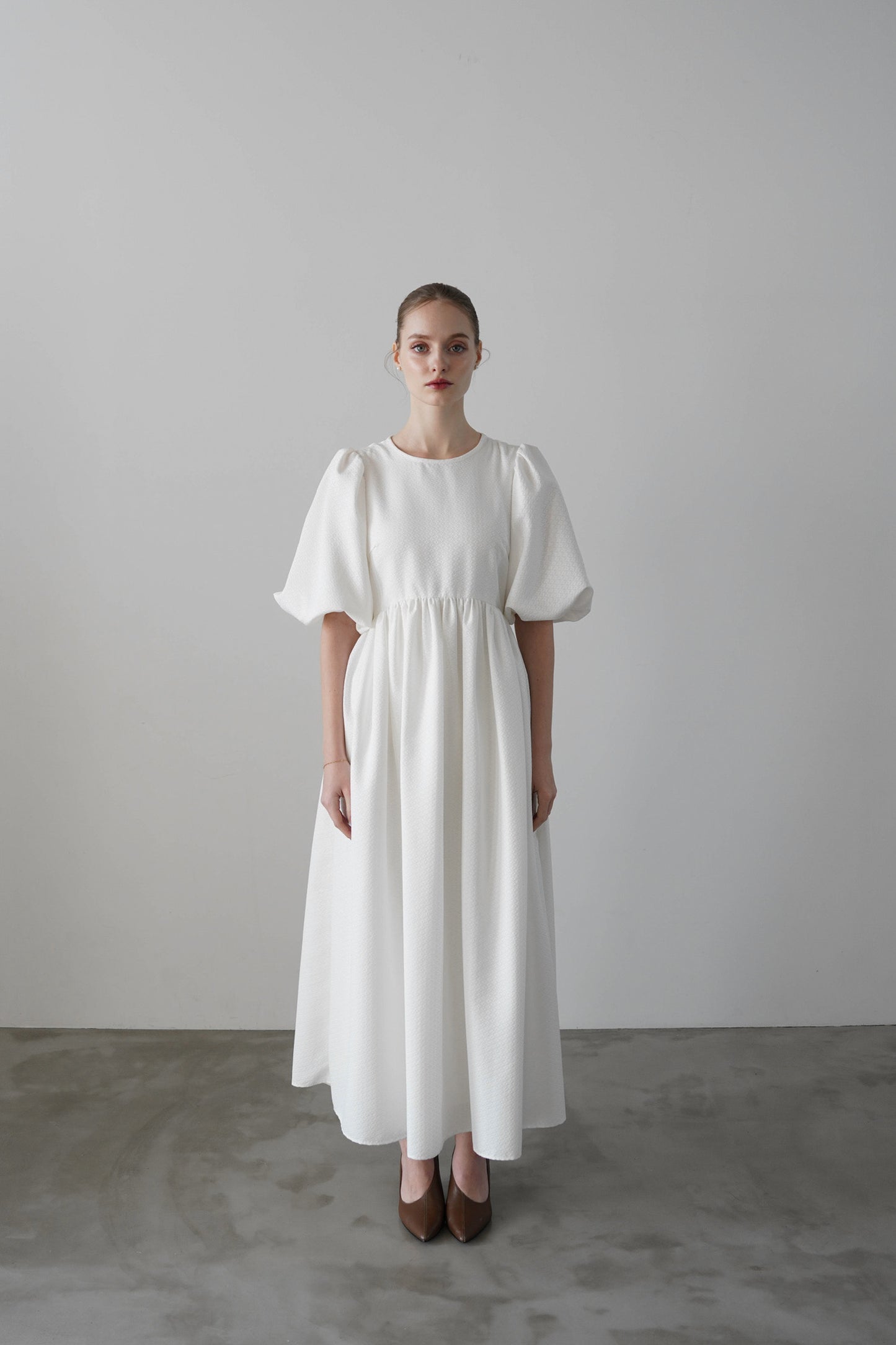 puff sleeve volume one-piece