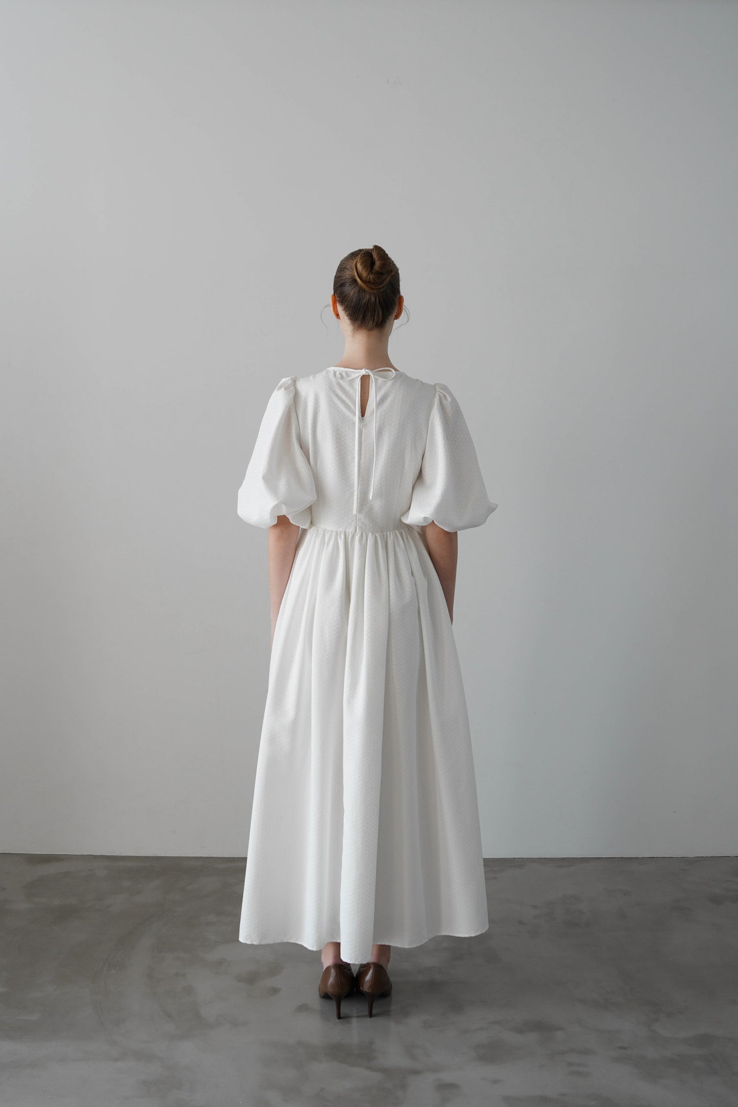 puff sleeve volume one-piece