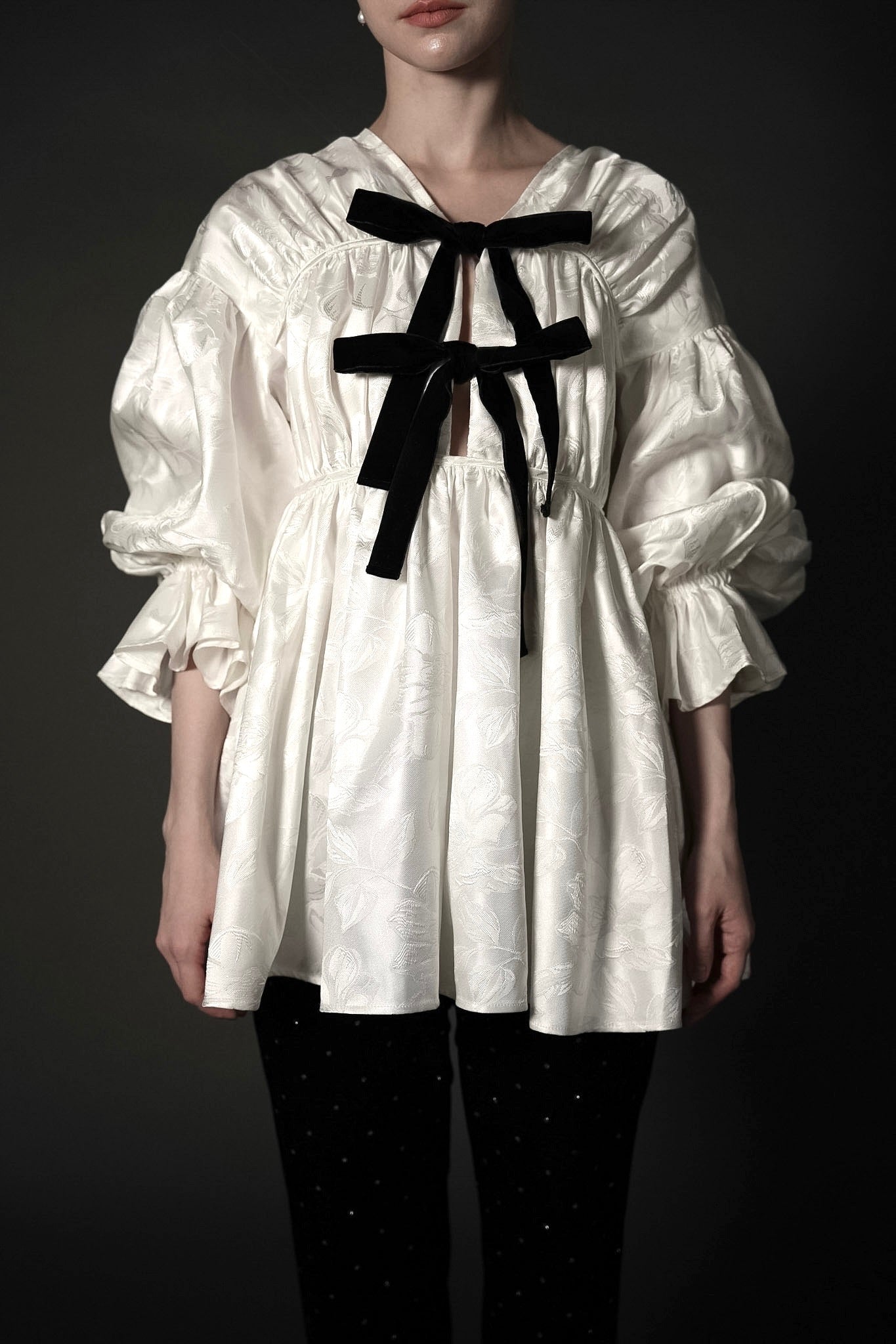 ［Édition］jacquard ribbon blouse