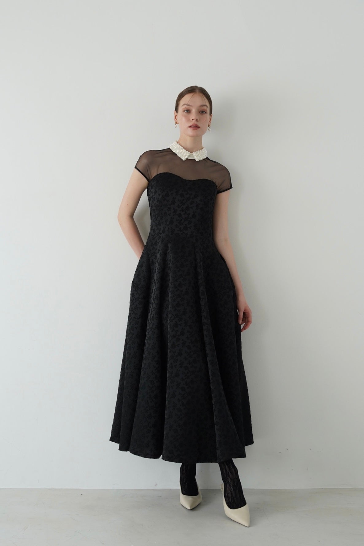 [Édition] pearl collar jacquard dress
