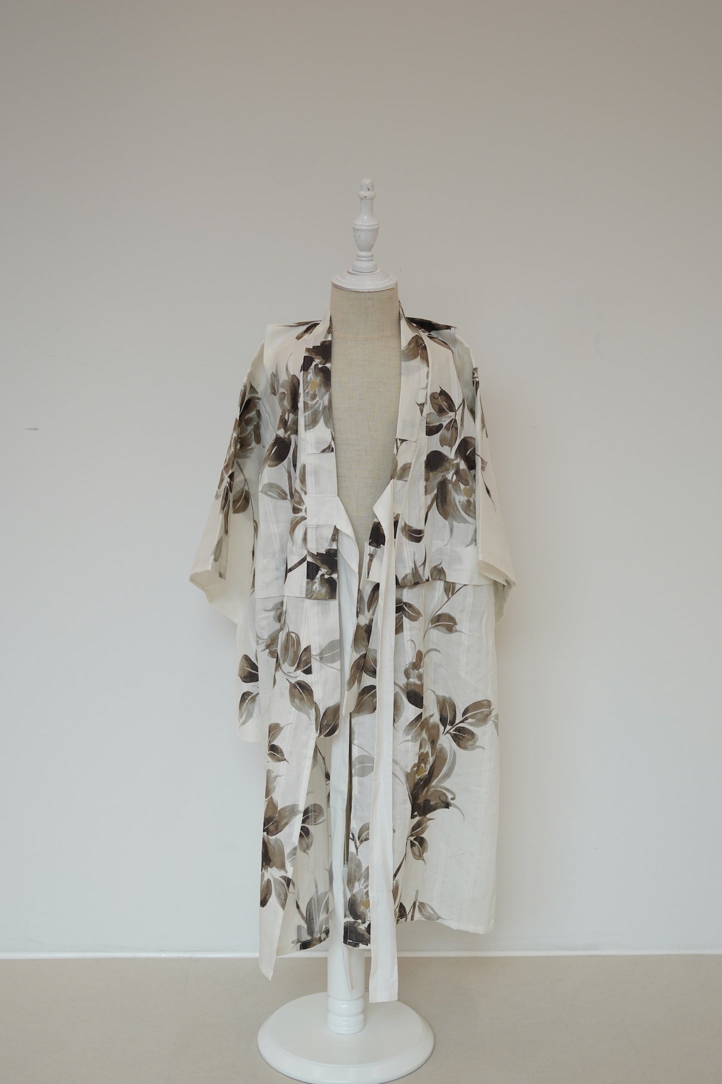 ［utatane×Acka.］kids 山茶花 white（lame）浴衣3set