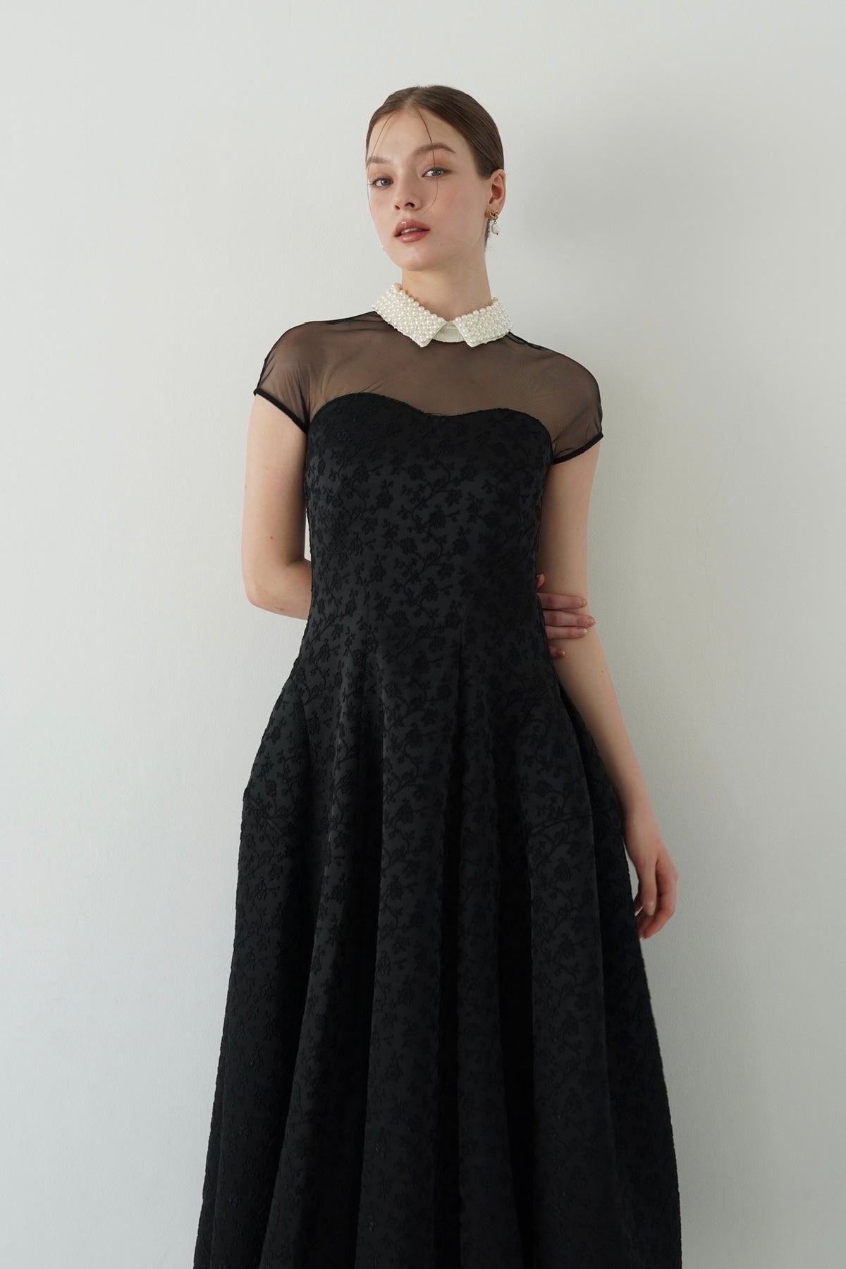 [Édition] pearl collar jacquard dress