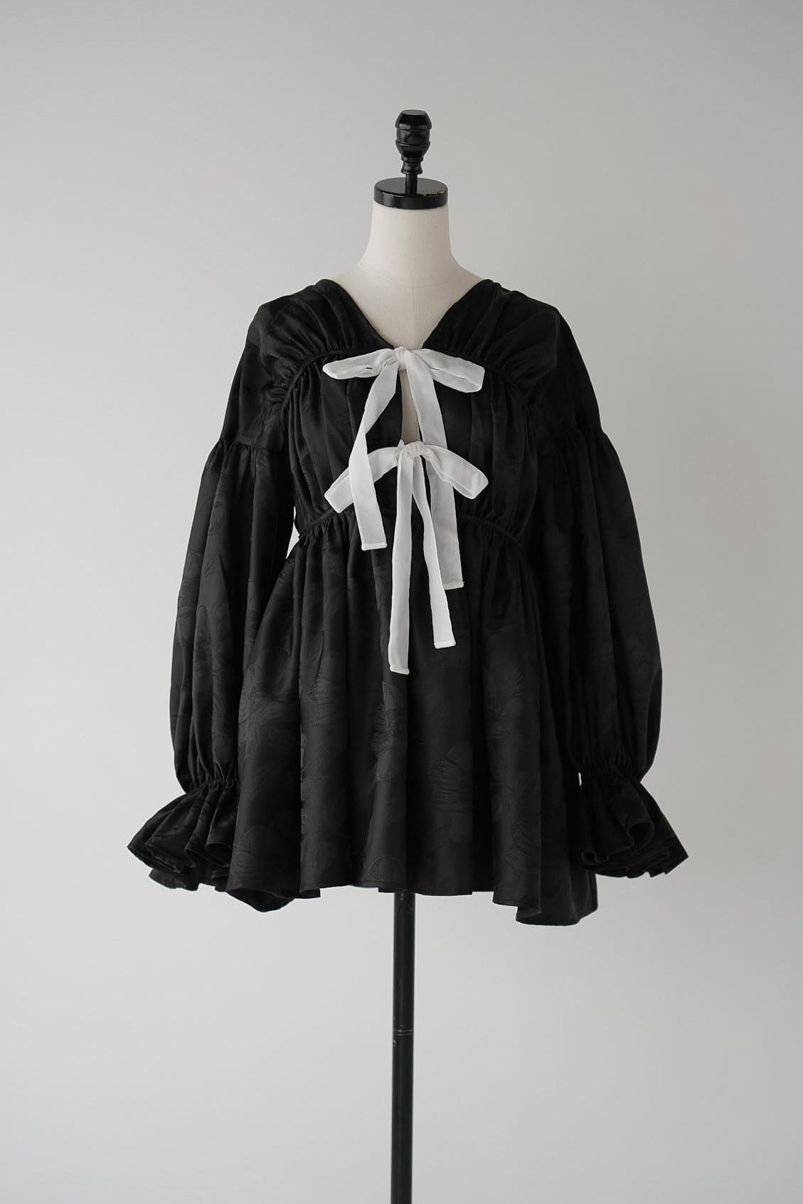 ［Édition］jacquard ribbon blouse