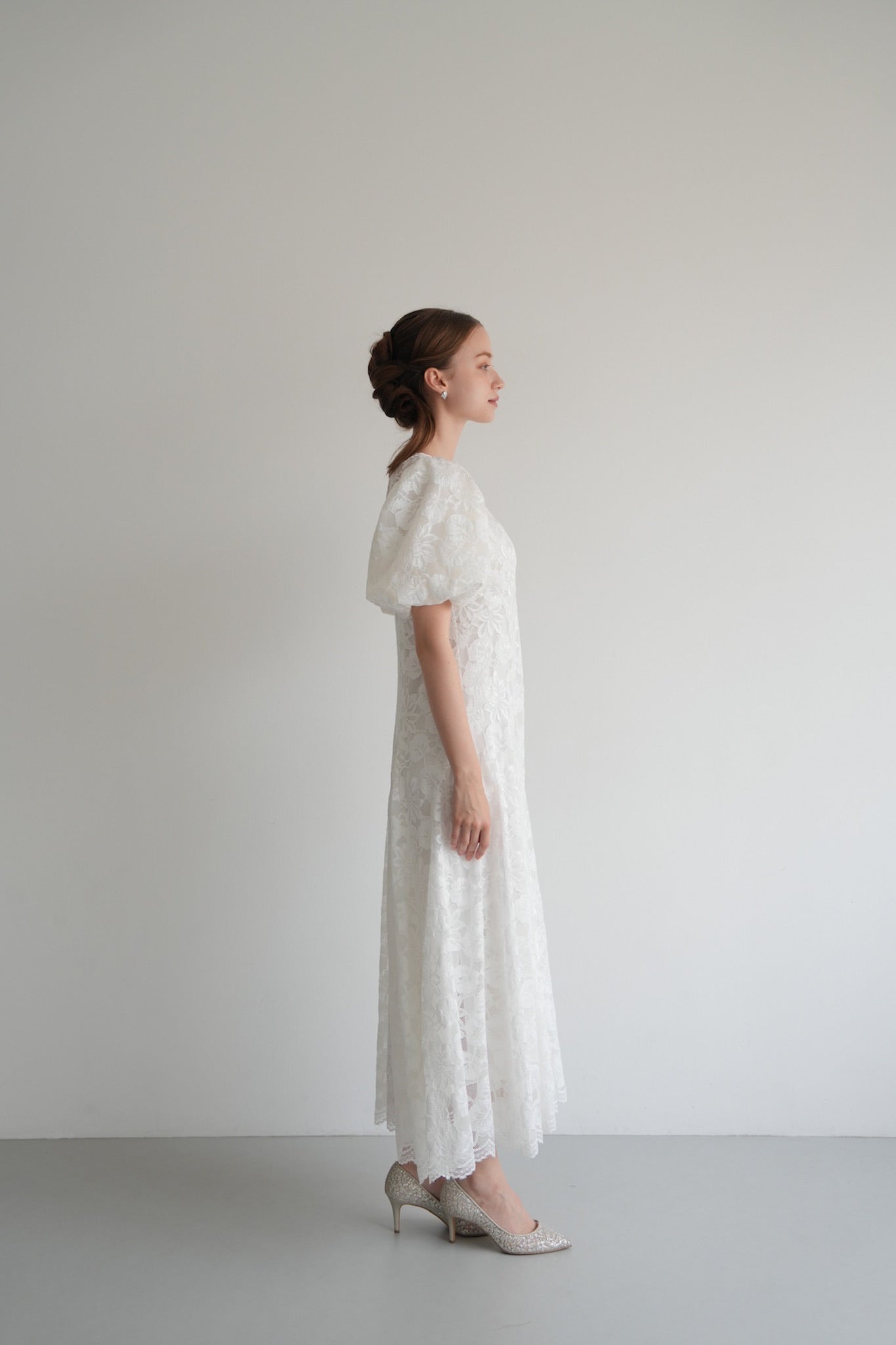 puff sleeve lace dress