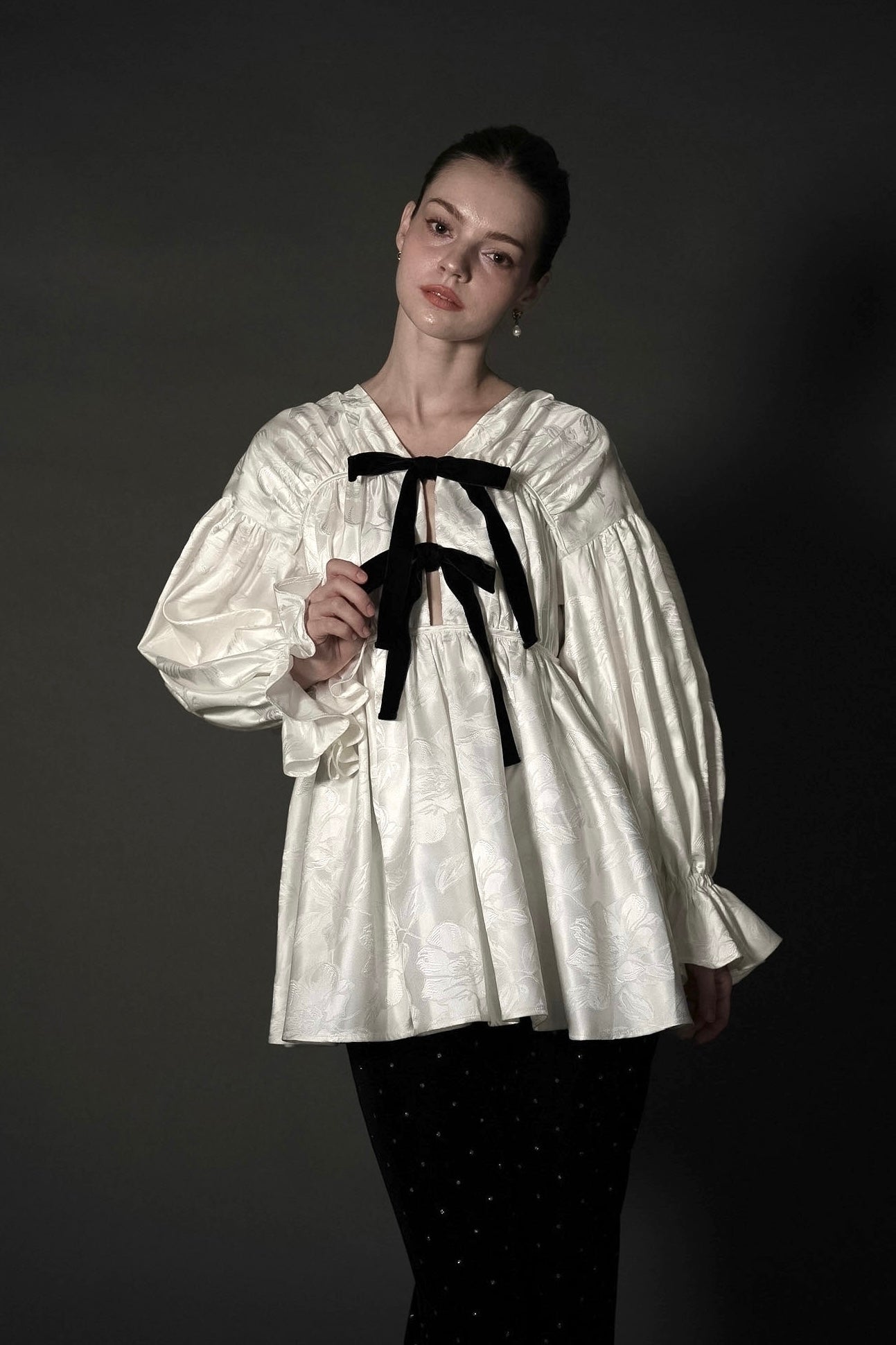 ［Édition］jacquard ribbon blouse