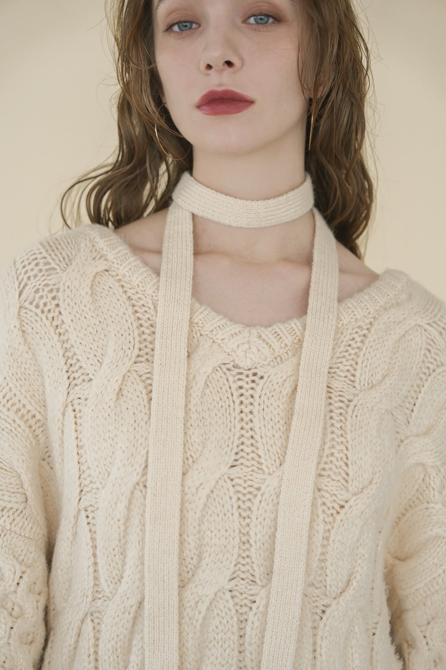 neck details cable knit