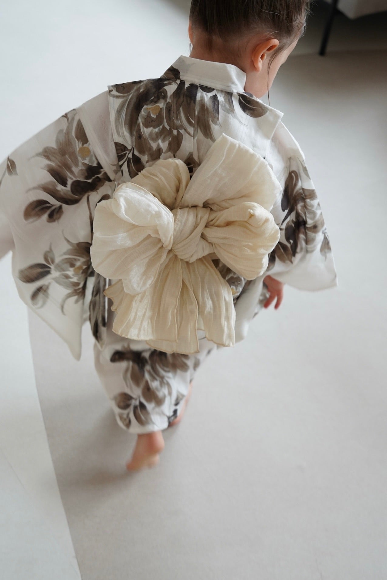 ［utatane×Acka.］kids 山茶花 white（lame）浴衣3set