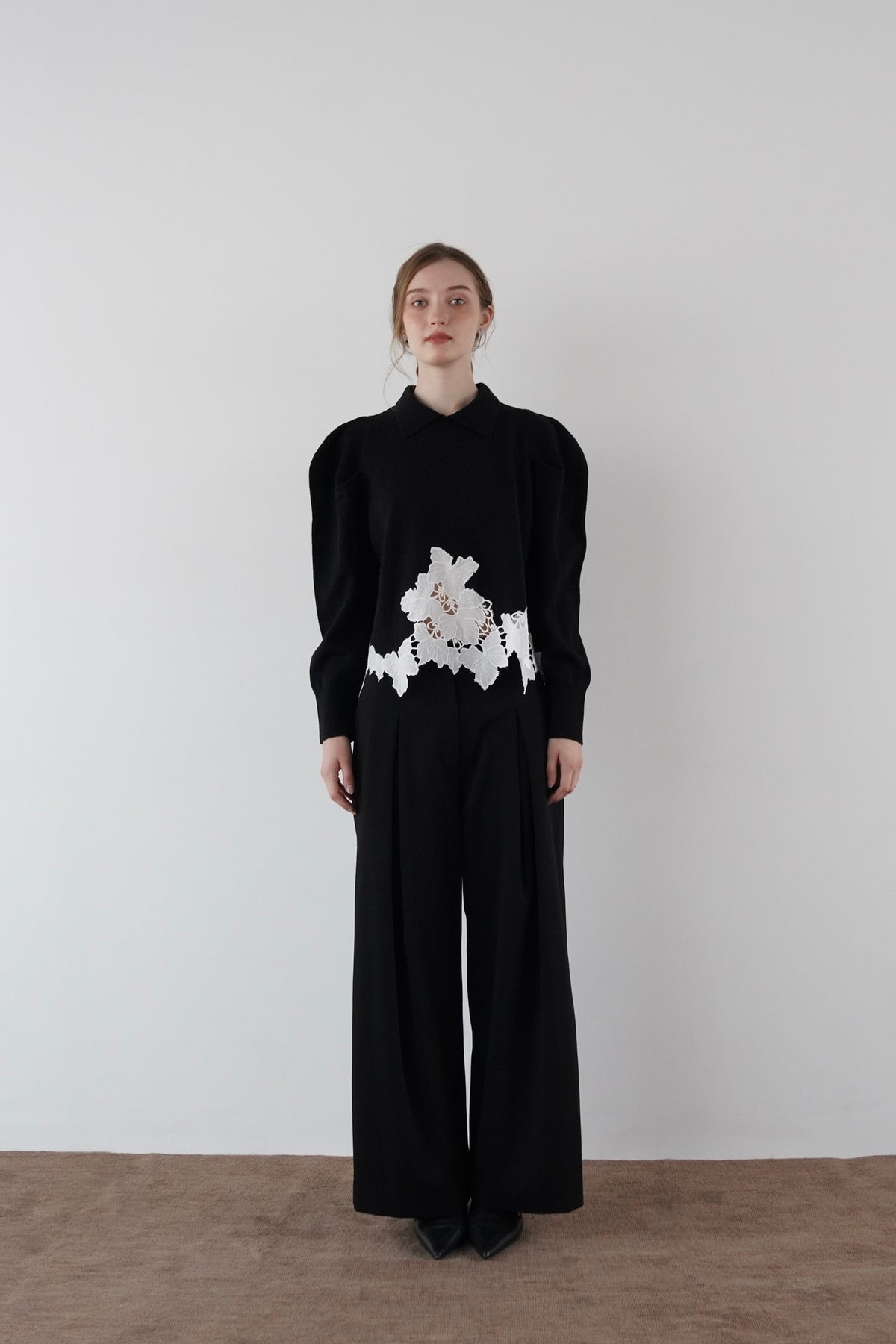 lace hem collar knit