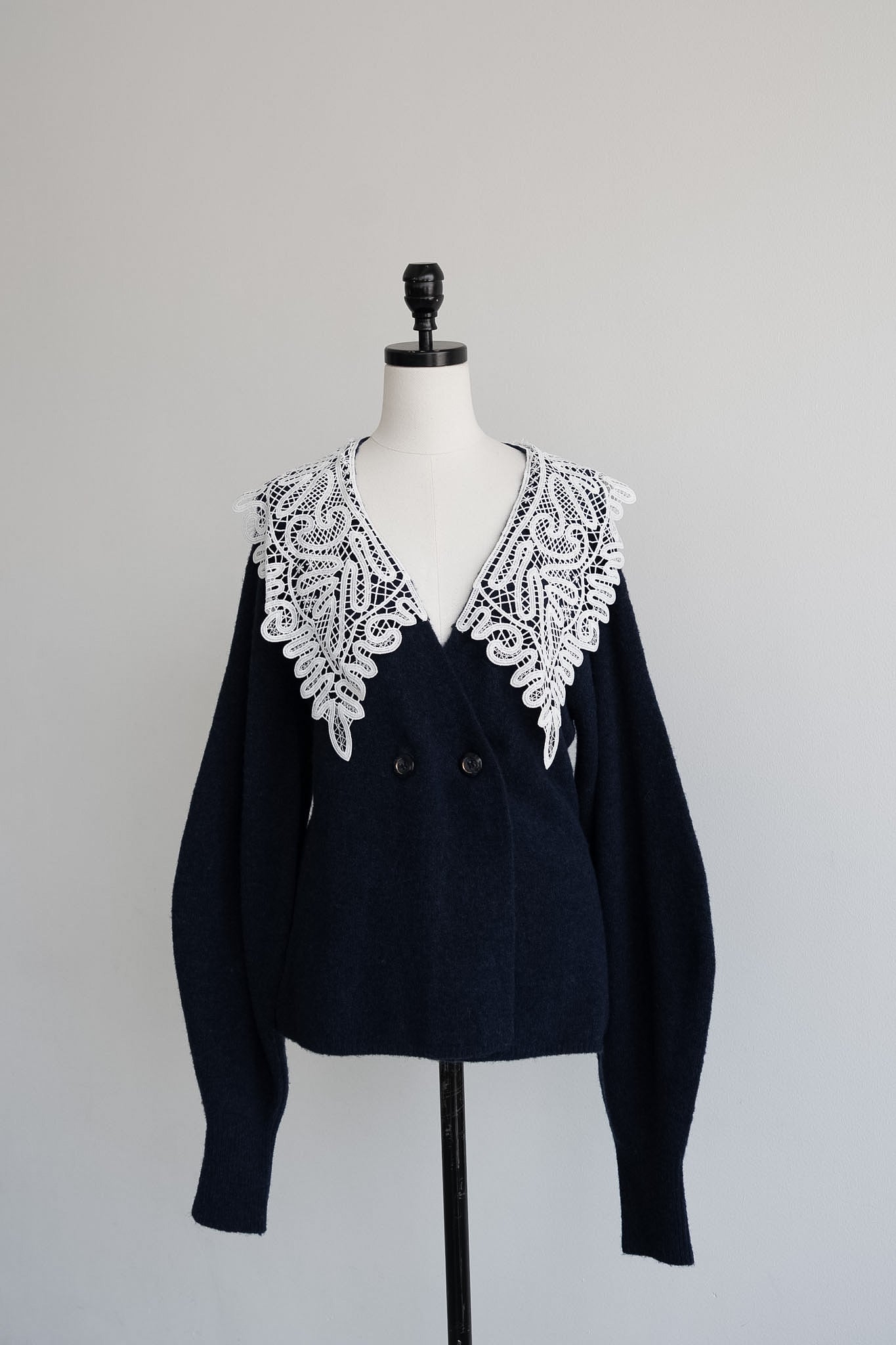 lace collar knit cardigan