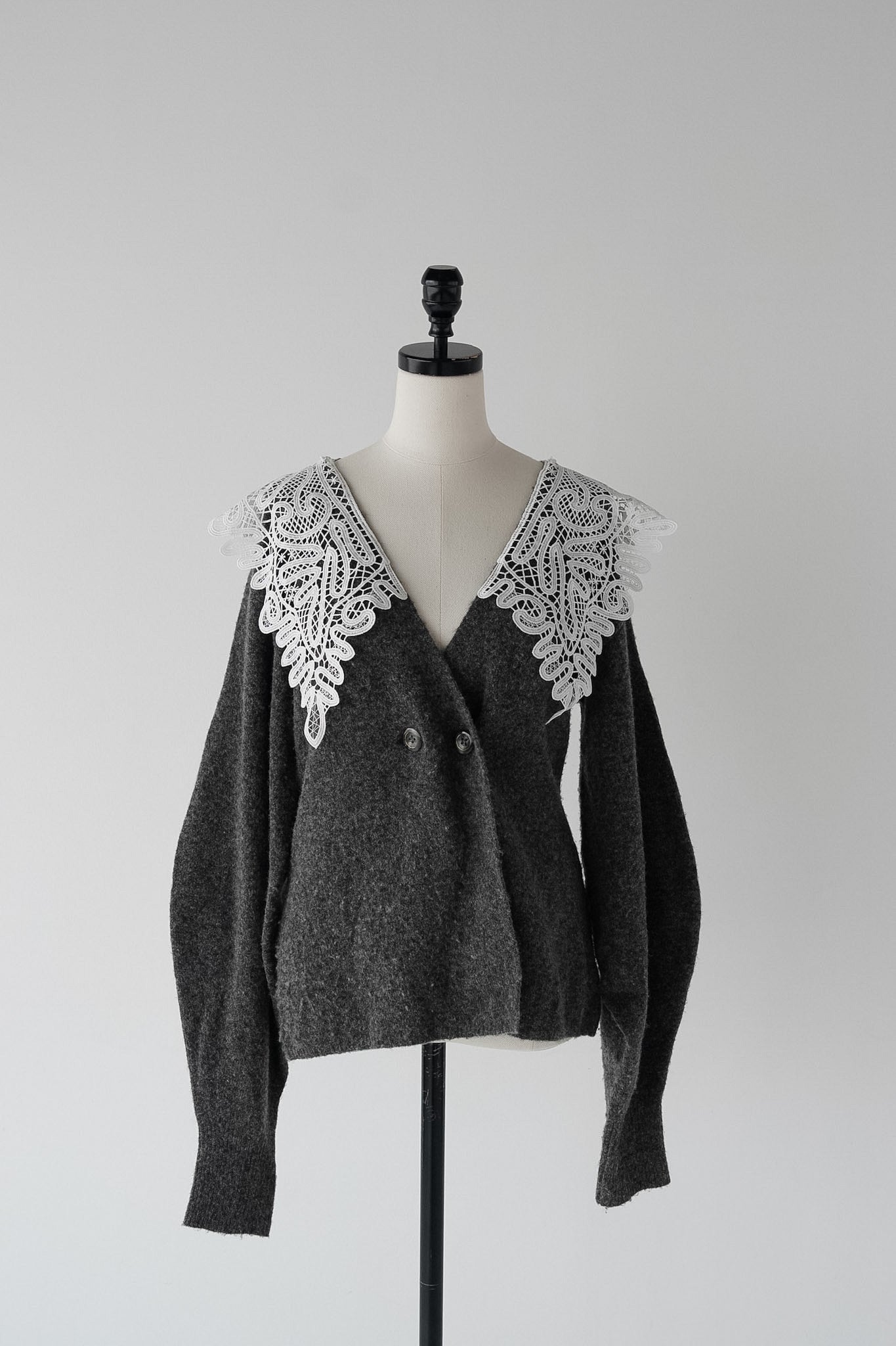 lace collar knit cardigan