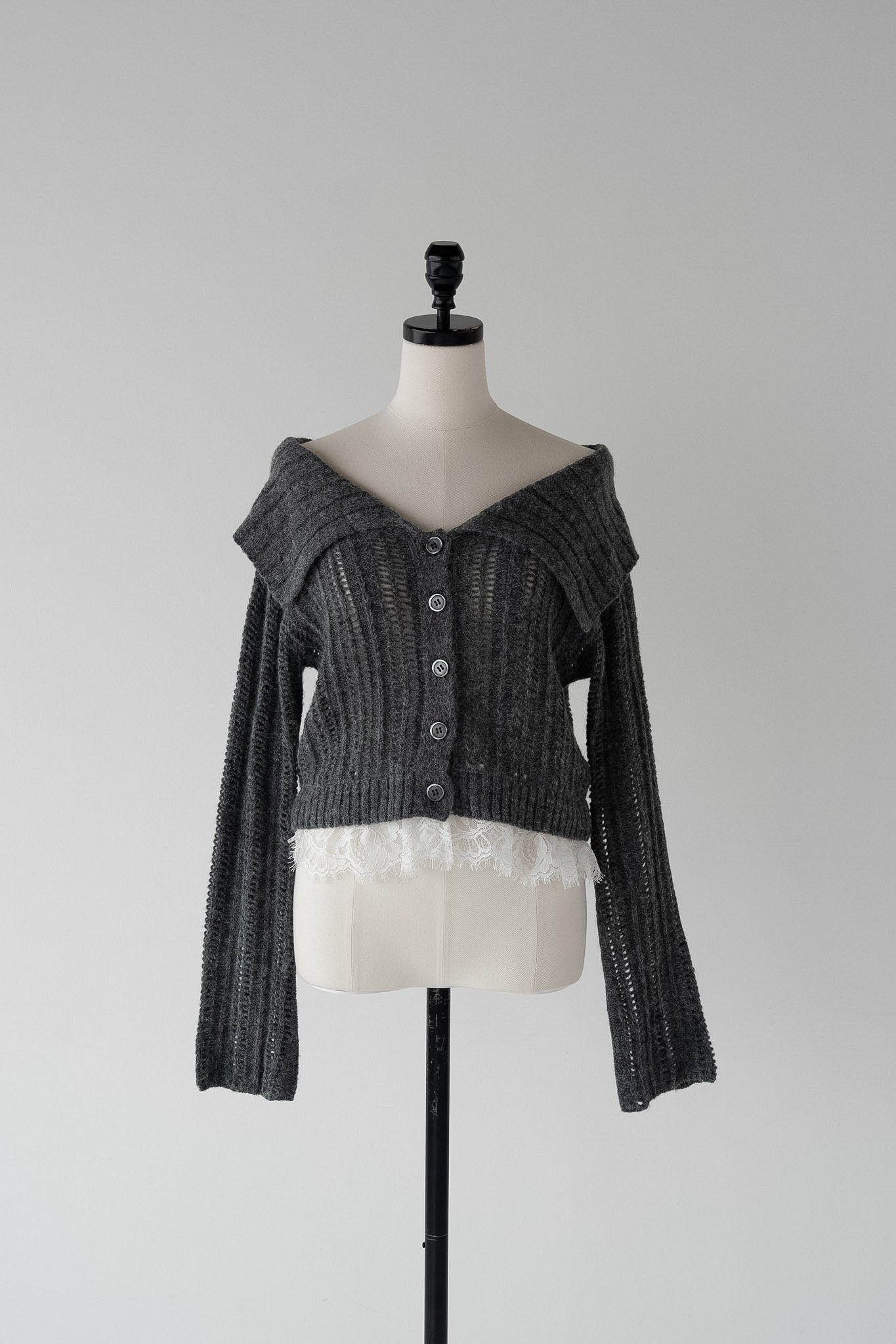 lace hem cable knit