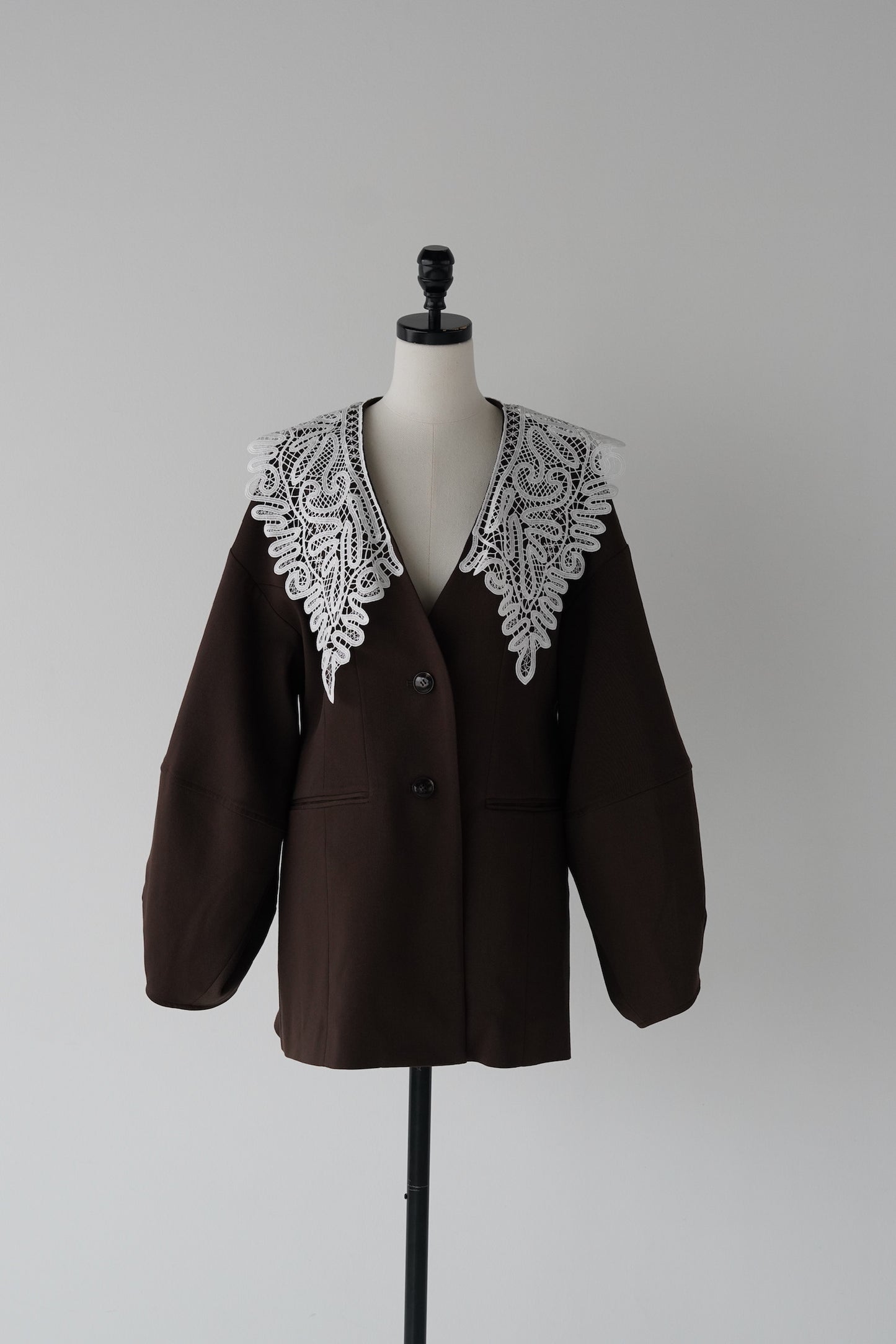 lace collar jacket