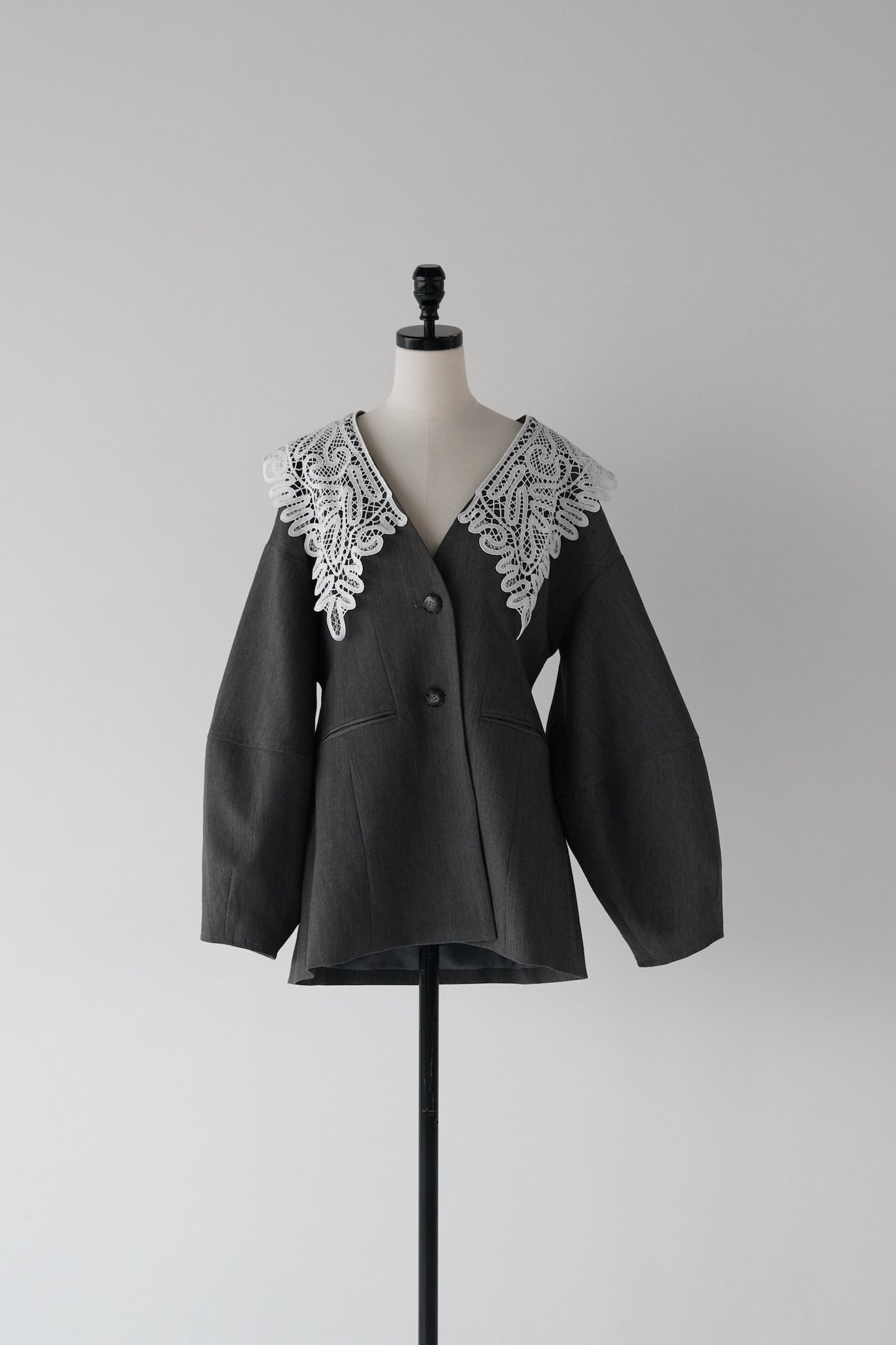 lace collar jacket