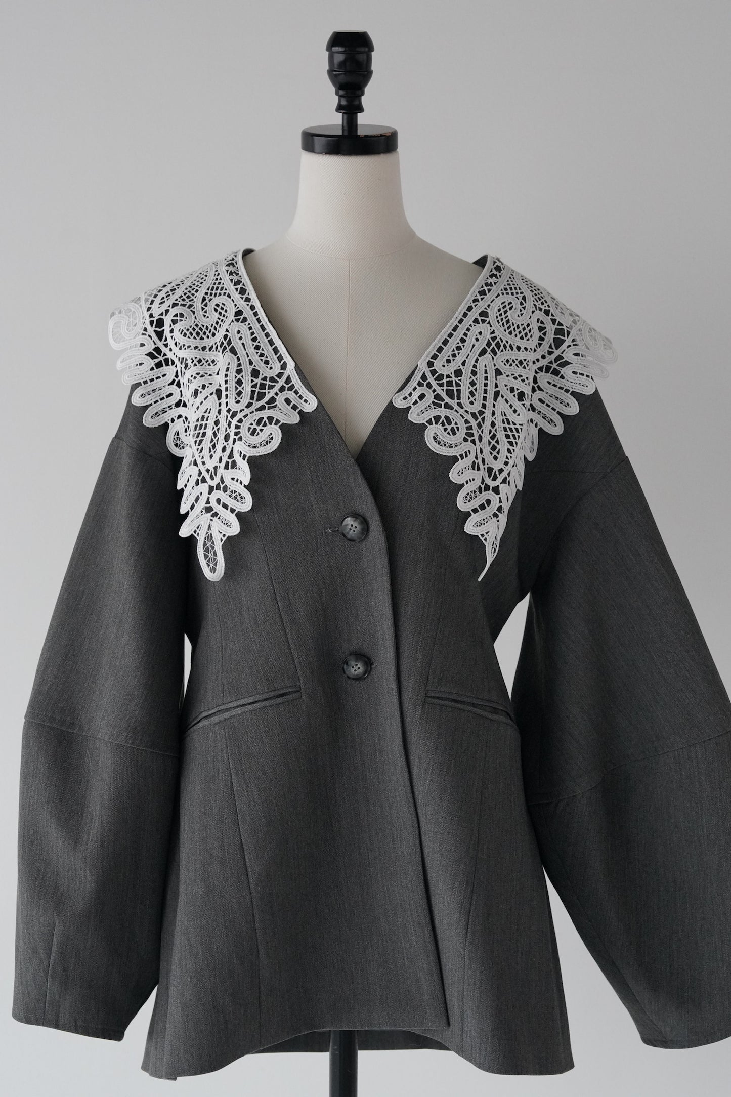 lace collar jacket