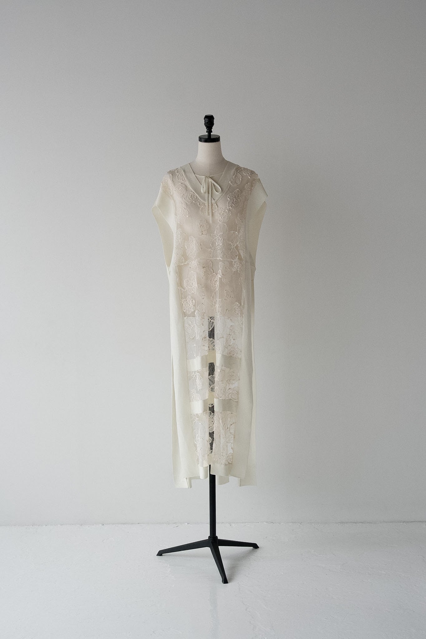 flower lace sheer vest