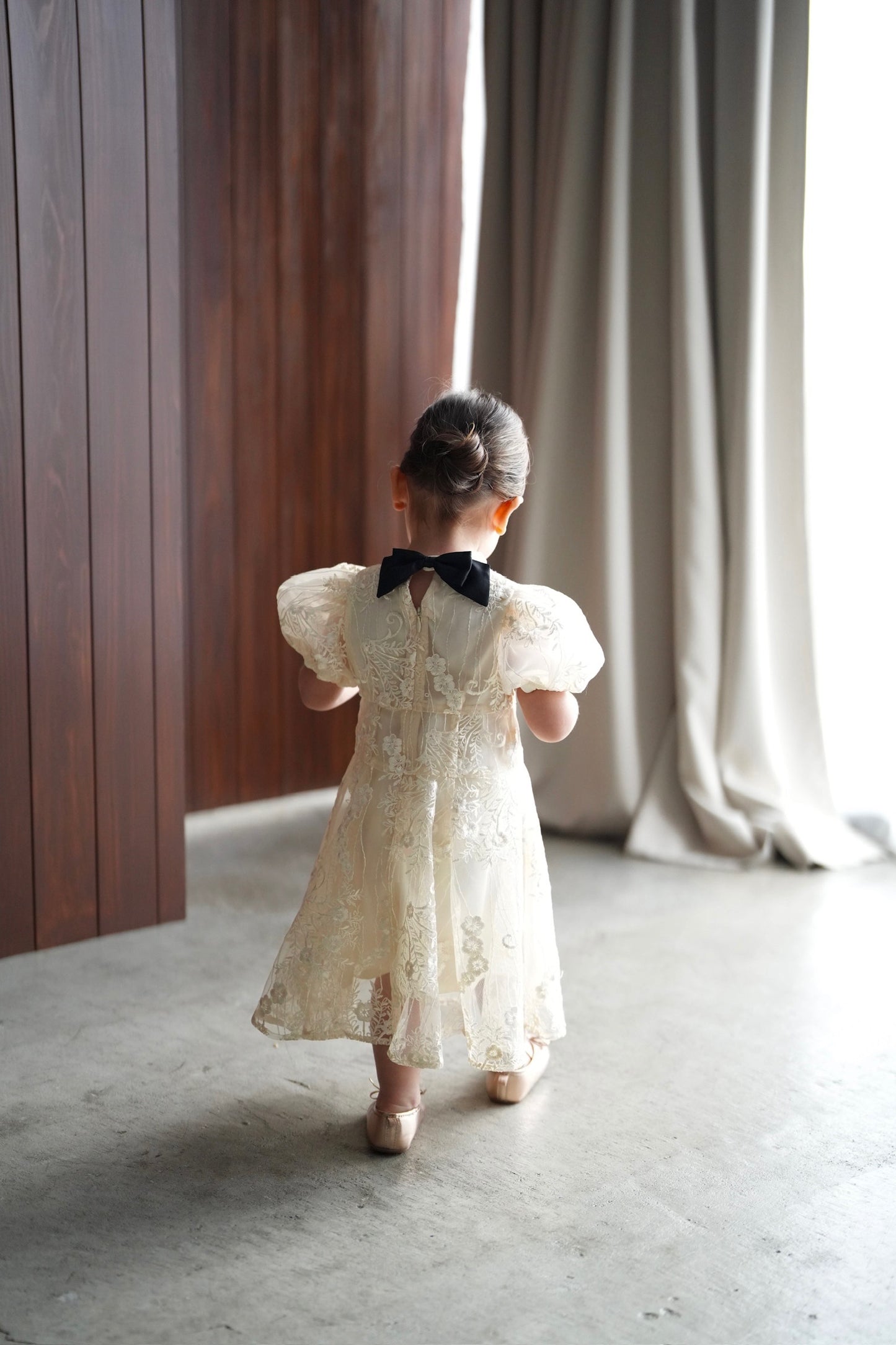 ［kids］lace flare dress