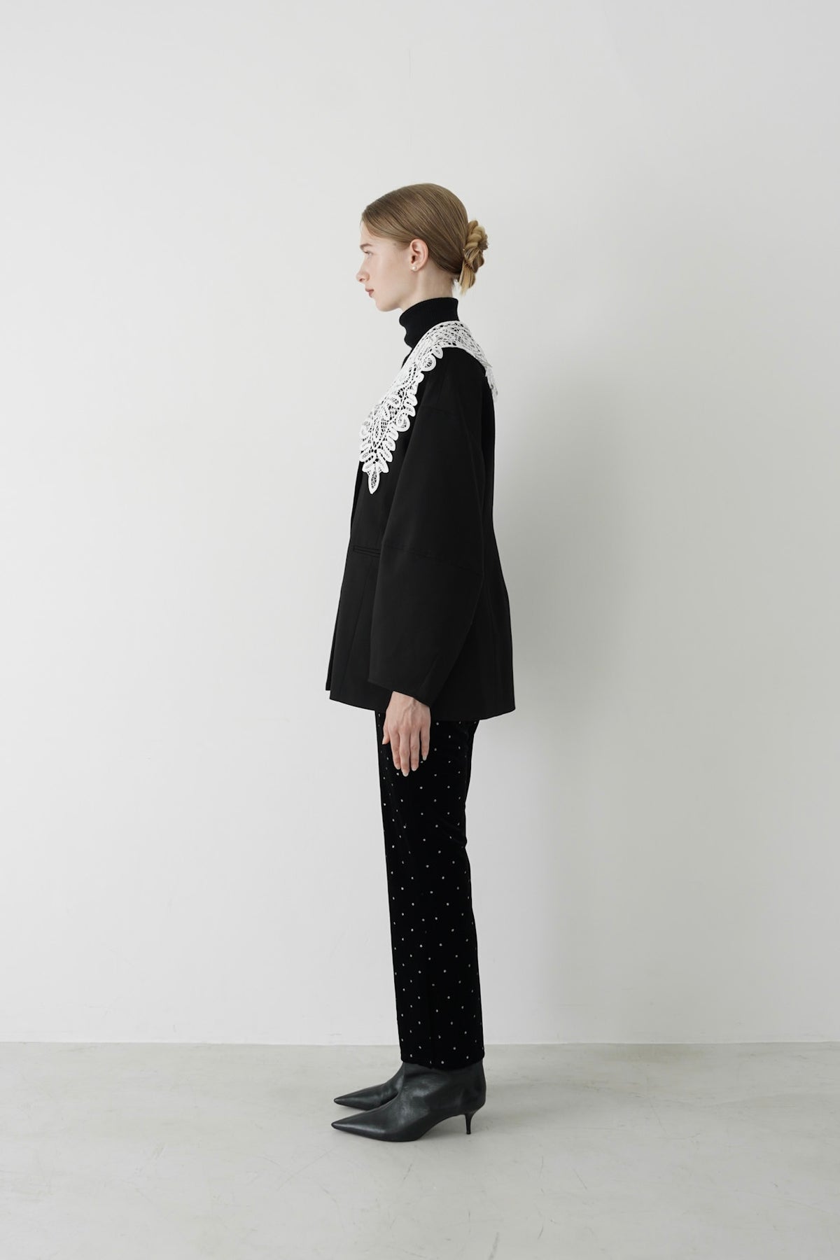 lace collar jacket
